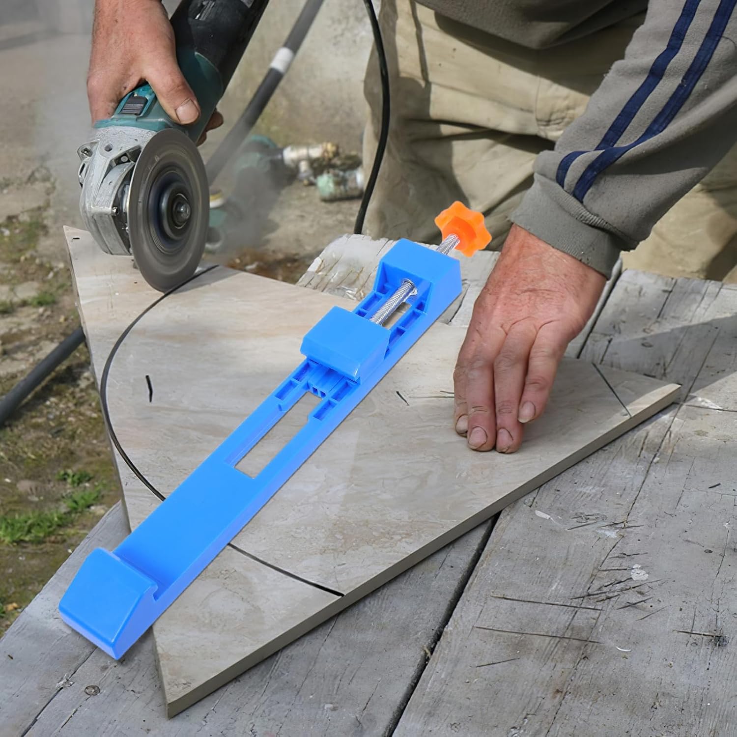 Outanaya Adjustable Circular Saw Guide Rail Base with Dual Reverse Buckle Design, Abs Material, Easy to Carry and Securely Locks Circular Saw for Precise Woodworking and Metal Cutting Tasks