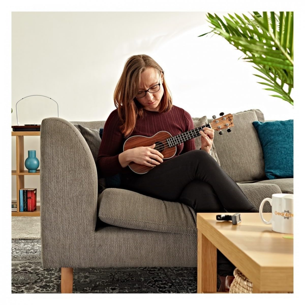 Pacchetto di ukulele soprano per bambini e adulti principianti | Include Custodia Premium e Accordatore Testata, Toni Percussivi Vibranti dal Corpo in Koa, Corde Aquila Comode