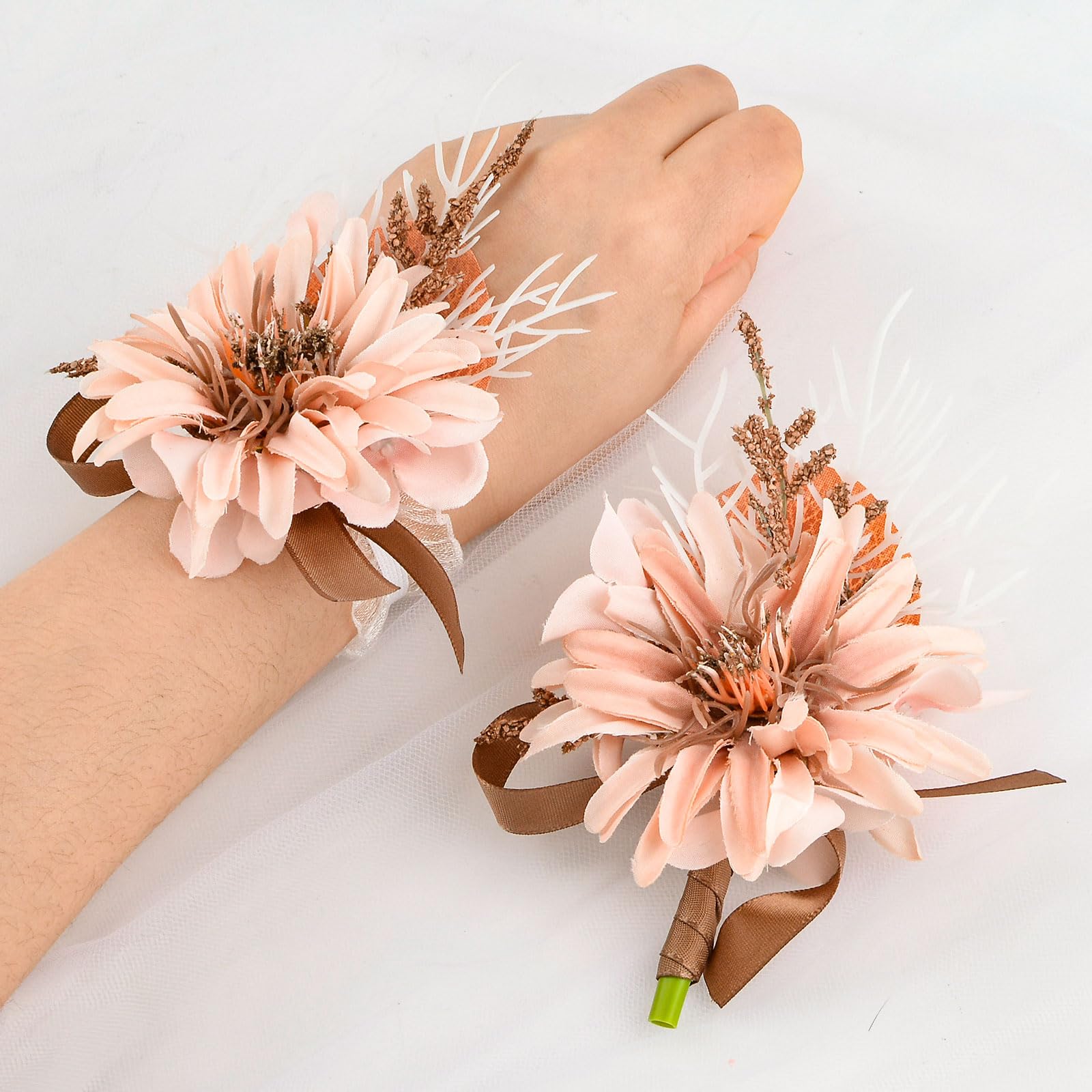 URROMA Juego de ramillete de muñeca y boutonniere, 1 juego de flores pequeñas de girasol marrón para graduación, pulsera de flores artificiales para boda, fiesta, baile de graduación