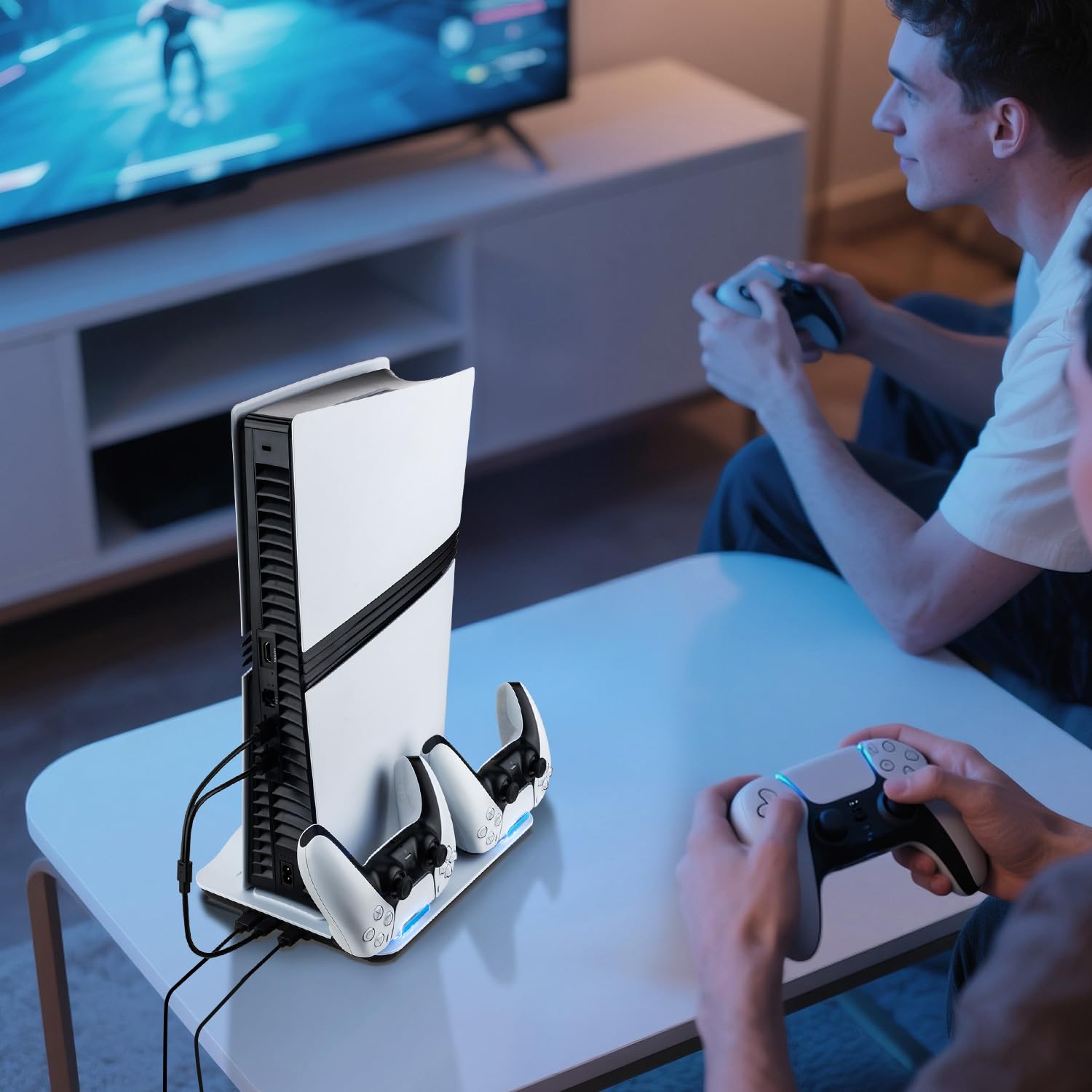 PS5/Slim/Pro stojak z wentylatorem chłodzącym, stacja ładująca PS5, PS5 pionowy stojak chłodzący z 2 ładowaniem USB i 3 prędkością wiatru do PS5 gadżetów