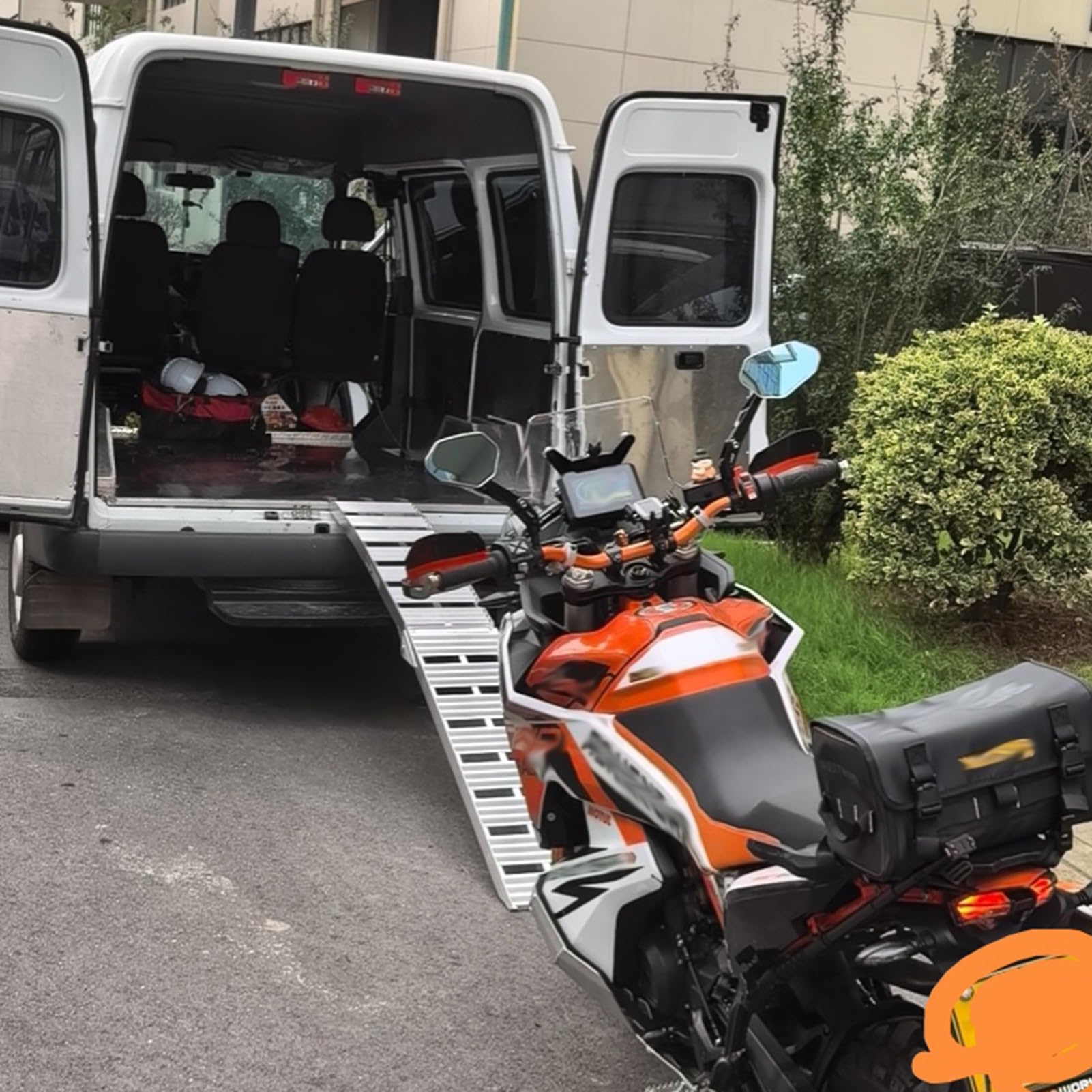 Aluminium Chargement Rampes, Moto Motoneige Rampe, 1499LBS Poids Capacité, Polyvalent Ramassage Camions Pour Vélos VTT Trottinettes(2pcs)