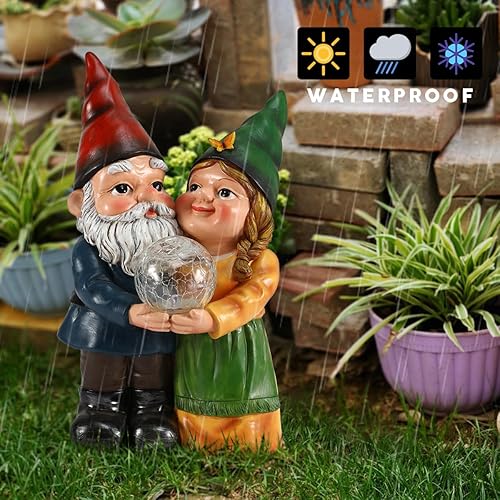 Miniatura 5 de MIBUNG Regalo para el día de San Valentín, gnomo de jardín, pareja enamorada, llevando orbe mágico con luces solares cambiantes multicolor, estatua