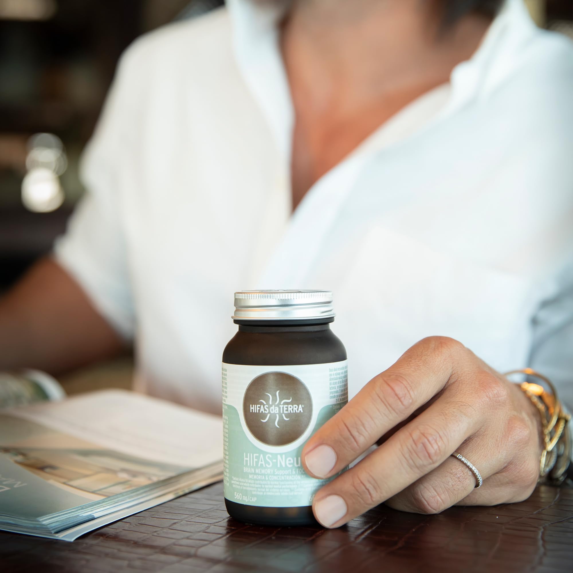 HIFAS DA TERRA - HIFAS-Neuro Suplemento para Memoria y Concentración con Extractos de Hongos Puros de Melena de León y Chaga, Vitaminas B6 y B12 - Apoya Cognición y Concentración - Refill 60 Cápsulas