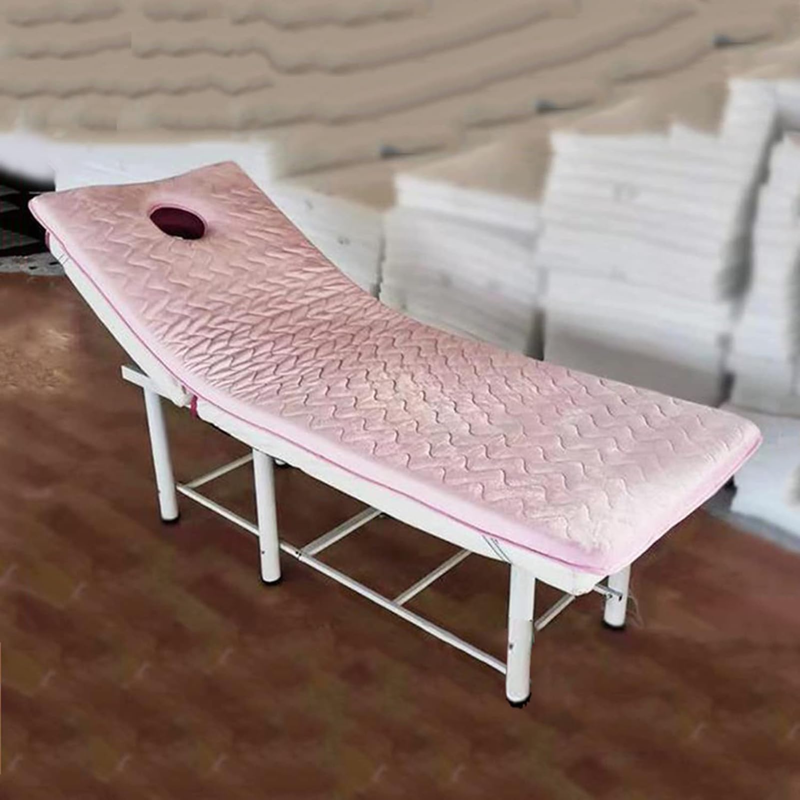 Matelas table de massage haut de gamme avec trou visage drapé pour spa et soin