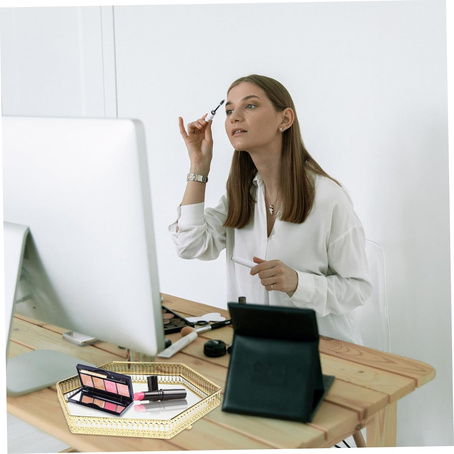 1Pc Nordic Style Hexagonal Metal Tray Elegant Mirror Plate for Jewelry Storage and Room Decor Creative Iron Organizer for Cosmetics and Accessories for Home Outdoor Use