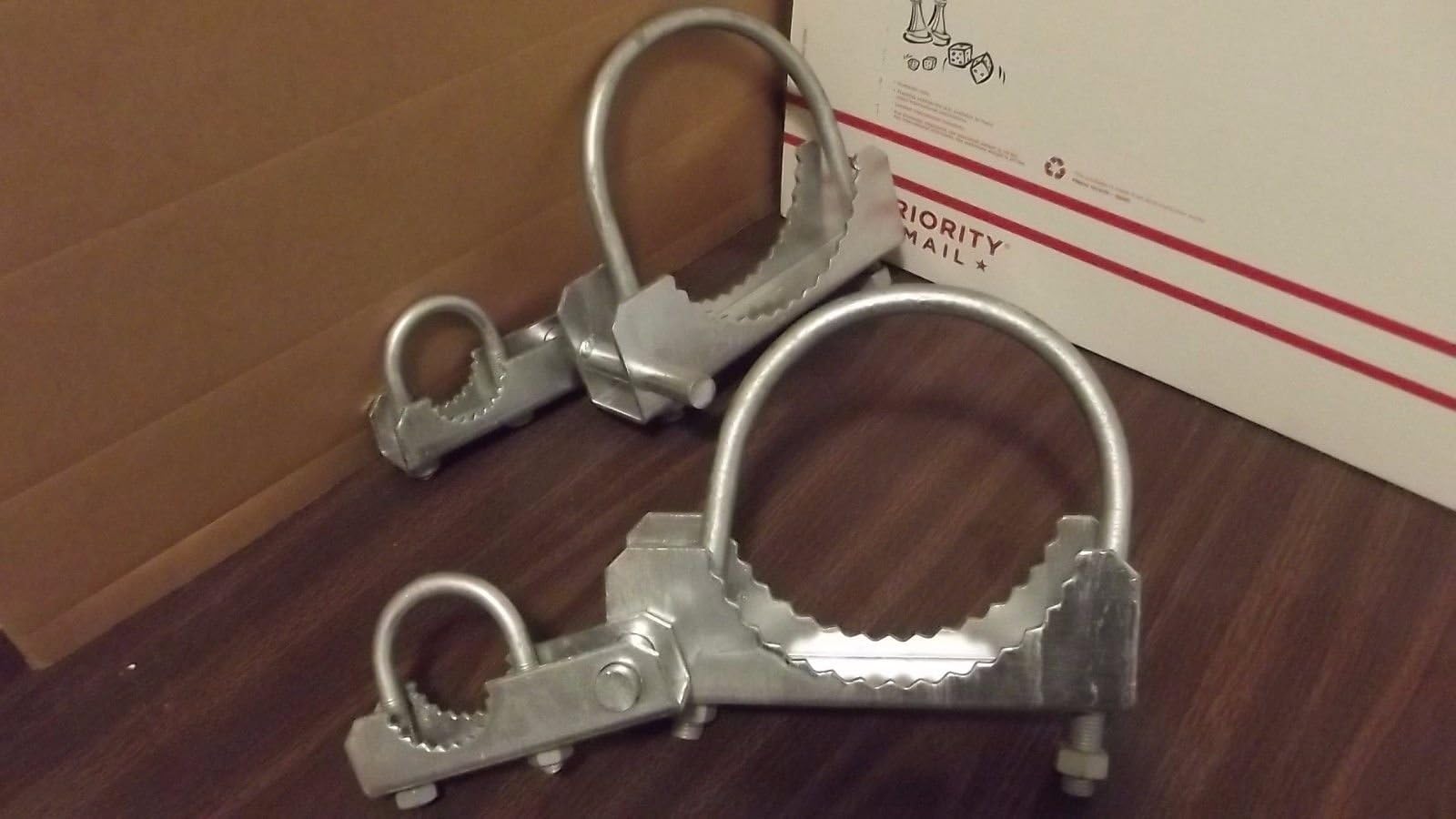 6-5/8" COMMERCIAL GRADE PRESSED STEEL ADJUSTABLE CHAIN LINK FENCE GATE HINGE - PAIR