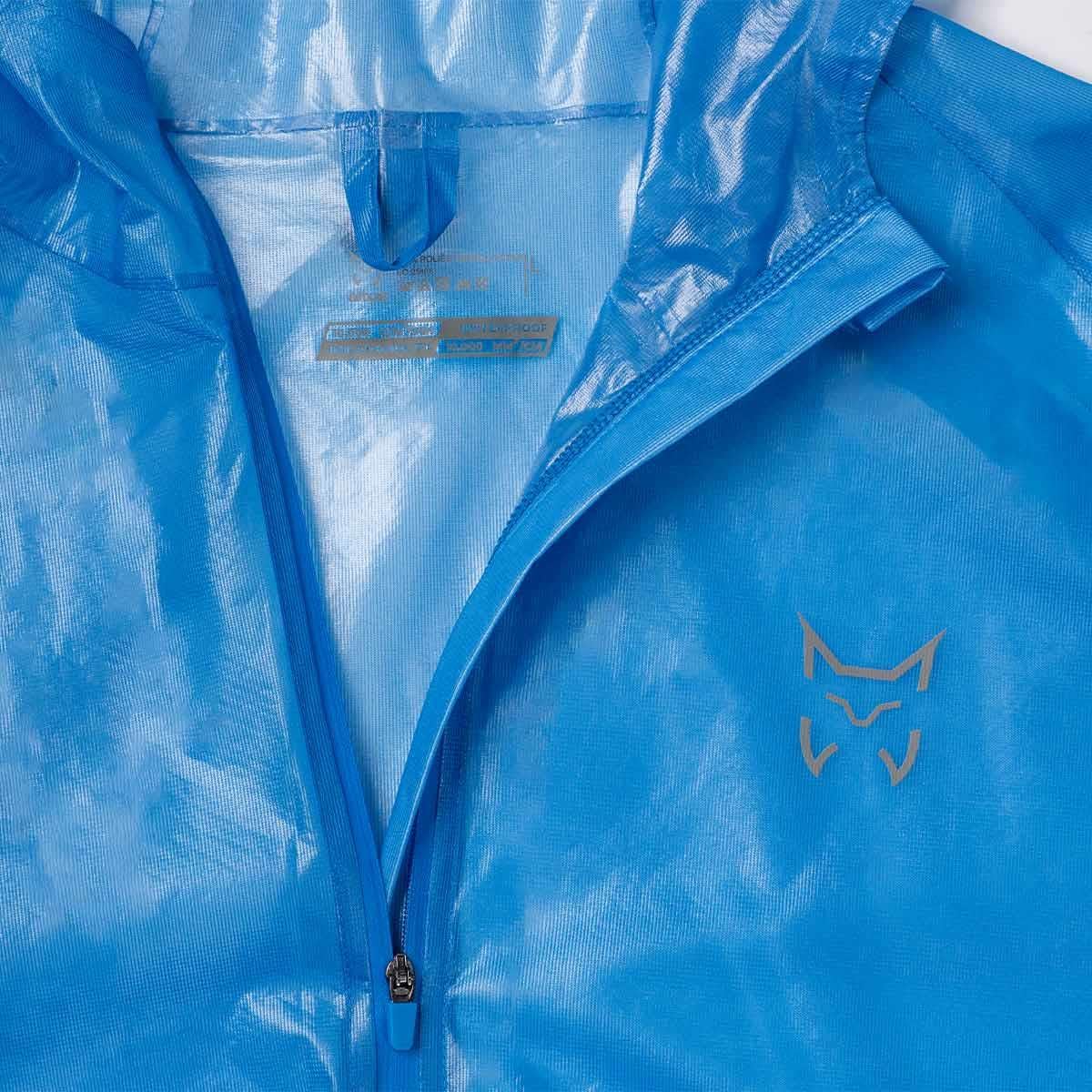 ALTUS Tahoe Chubasquero Ultraligero con Capucha Ideal para la Práctica del Running