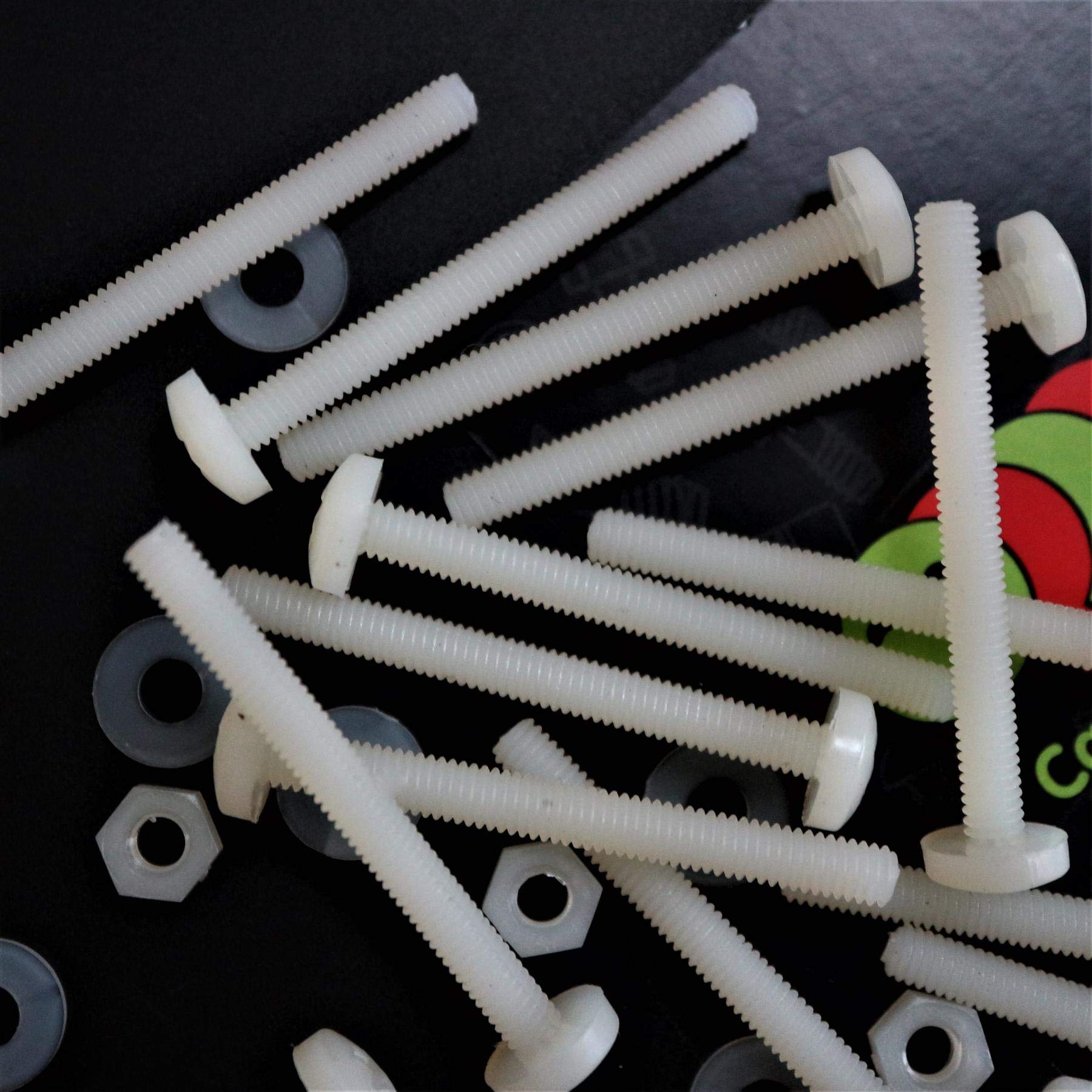 50 x Nylon Pan Head, Crosshead Plastic Machine Screws, M4 x 40mm, Plastic Bolts, Nuts & Washers, (5/32 x 1-37/64 in)