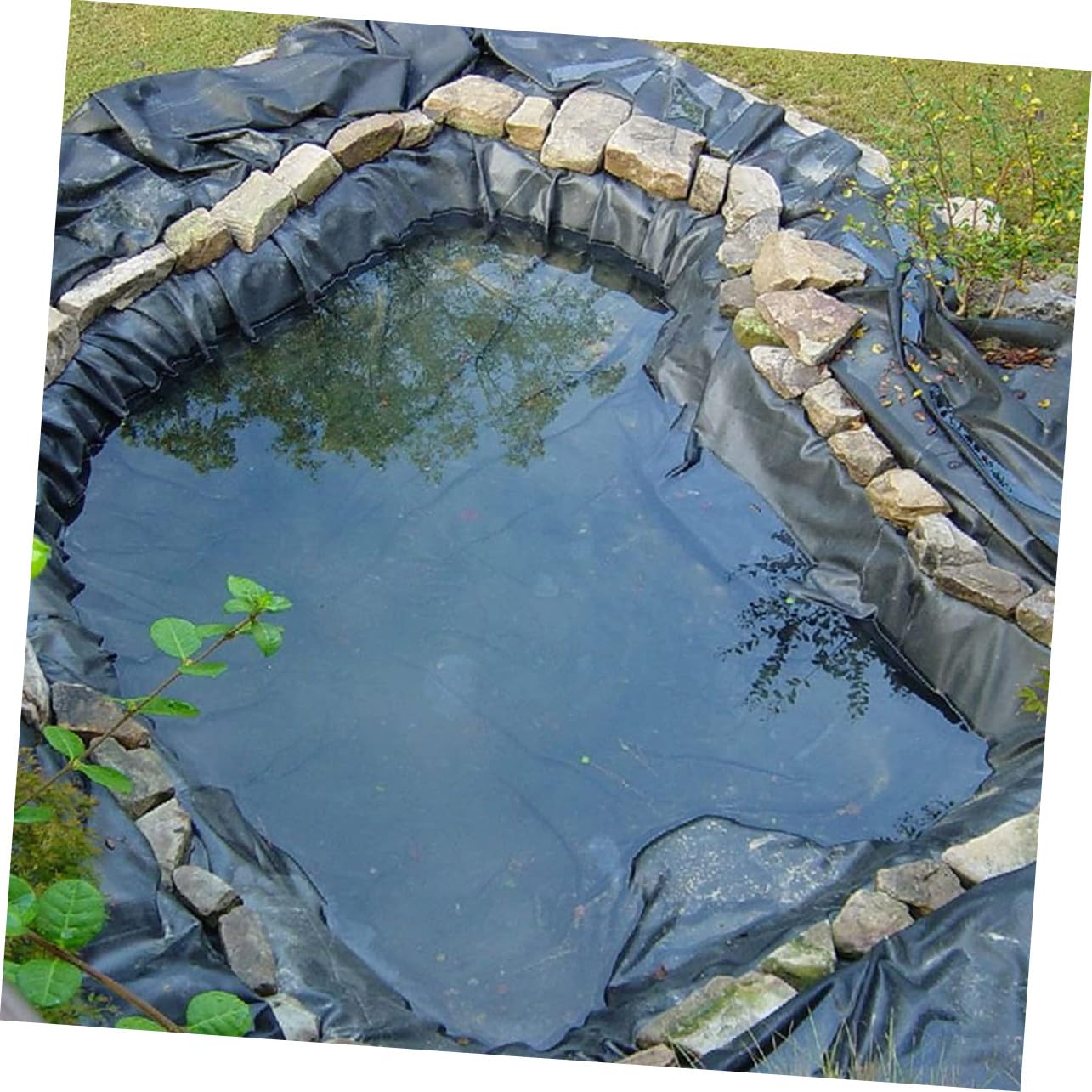 Hemobllo Rivestimento per Laghetto per Pesci in Hdpe Adatto Laghetti di Varie Dimensioni e Resistente per Prevenire Perdite d Acqua e Proteggere l Ecosistema Acquatico