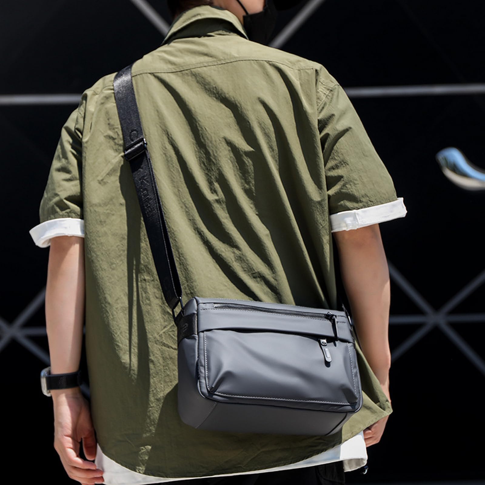 Borsello Uomo Tracolla Zaino Multiscomparto Impermeabile Con A Da Casual Ed Elegante