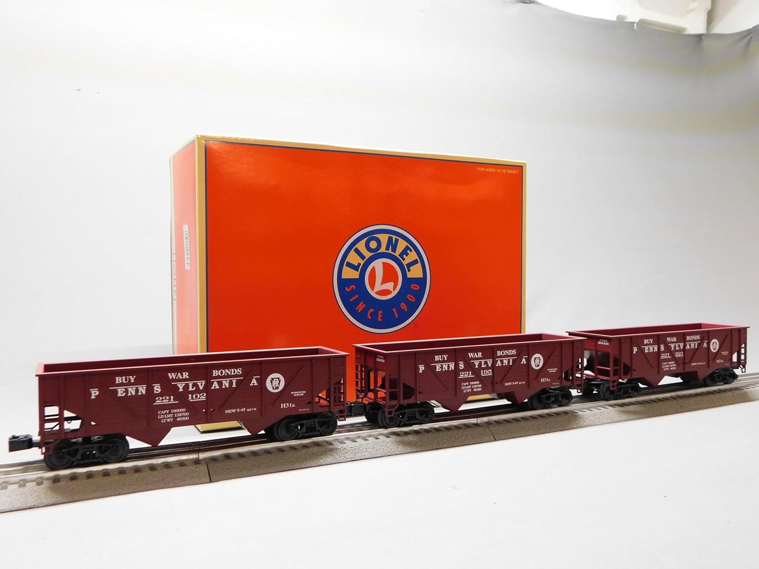 Lionel Pennsylvania PRR Composite 2-Bay Hopper 3-Pack A O Gauge 2442100