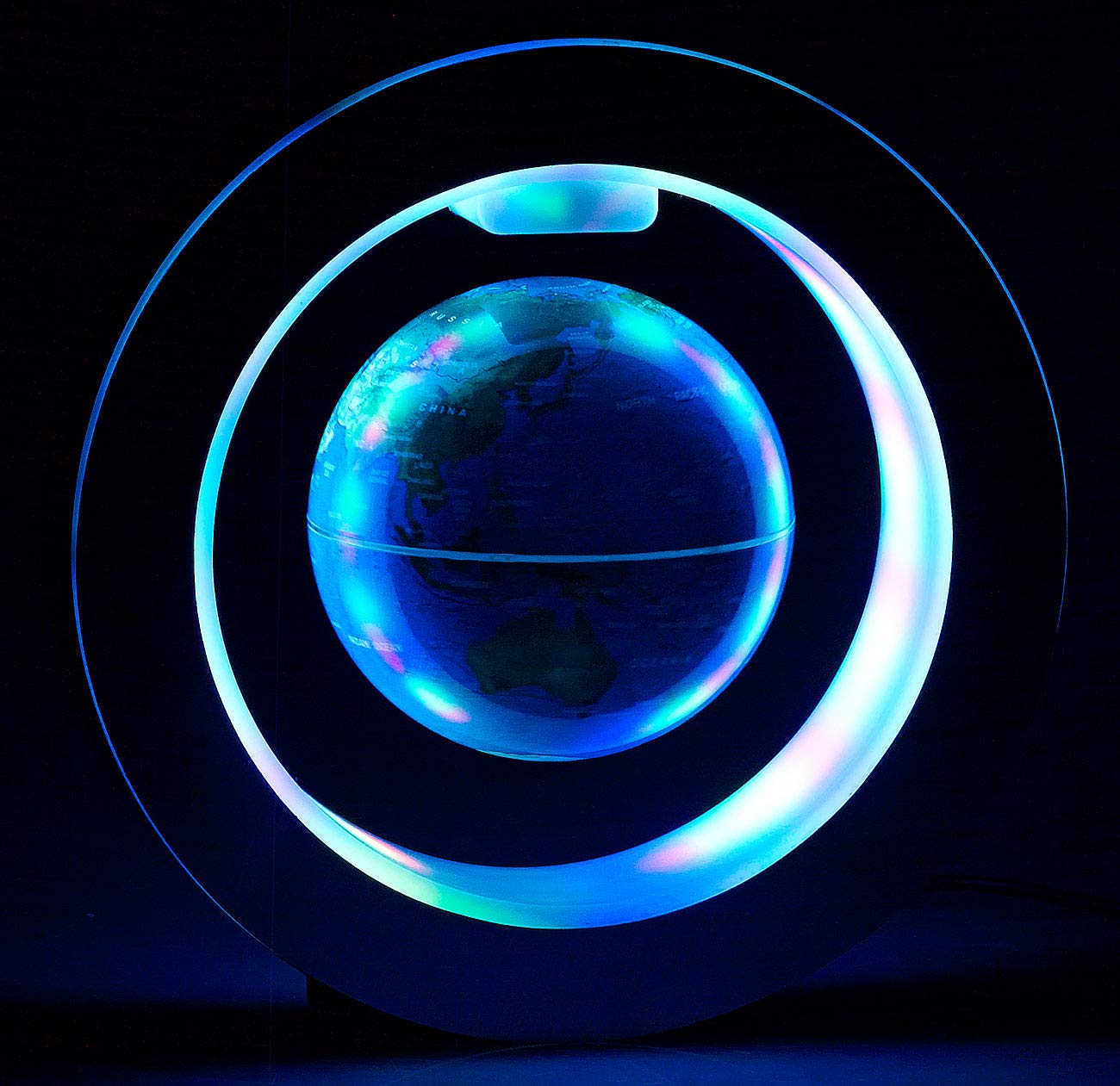 infactory Schwebender Globus: Freischwebender 10-cm-Globus in Magnet-Ring mit bunter LED-Beleuchtung (Schwebende Weltkugel, Freischwebende Globen, Erde)