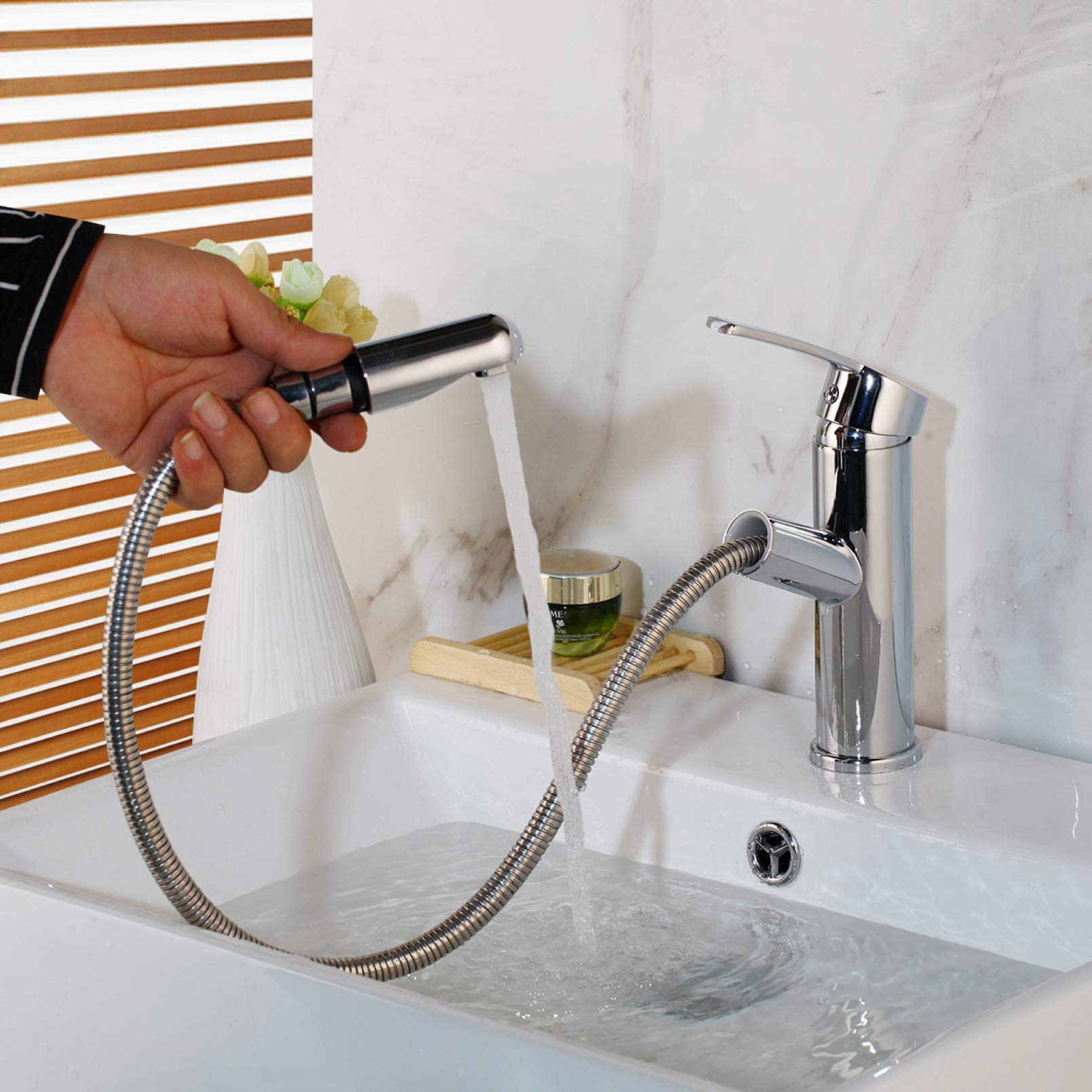 Robinet de salle de bains extractible avec mitigeur d'eau chaude
