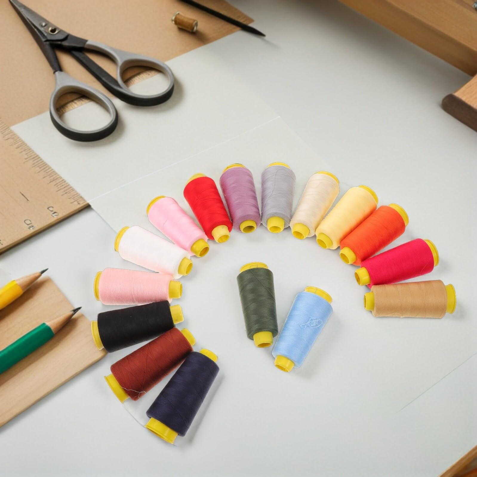 SHINEOFI 16 Piezas Hilos de Coser Multicolor Bobinas de Yardas Hilo Resistente para Máquina de Coser para Acolchar Prendas Facilidad