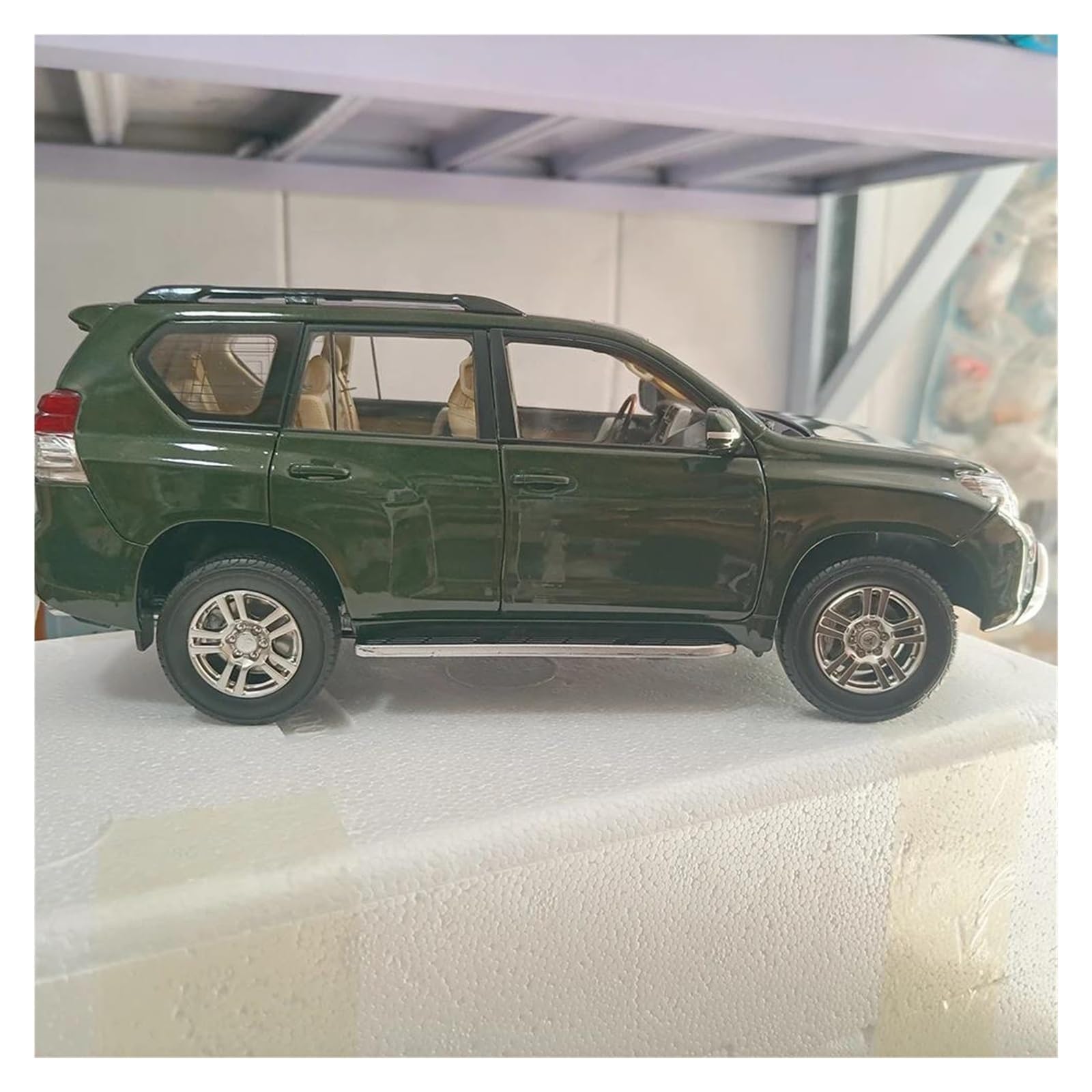 Metallo Scala Replica 1 18 Per Prado Modello di auto in lega pressofusa in metallo collezione decorazioni per la casa Hobby Veicoli Giochi Set