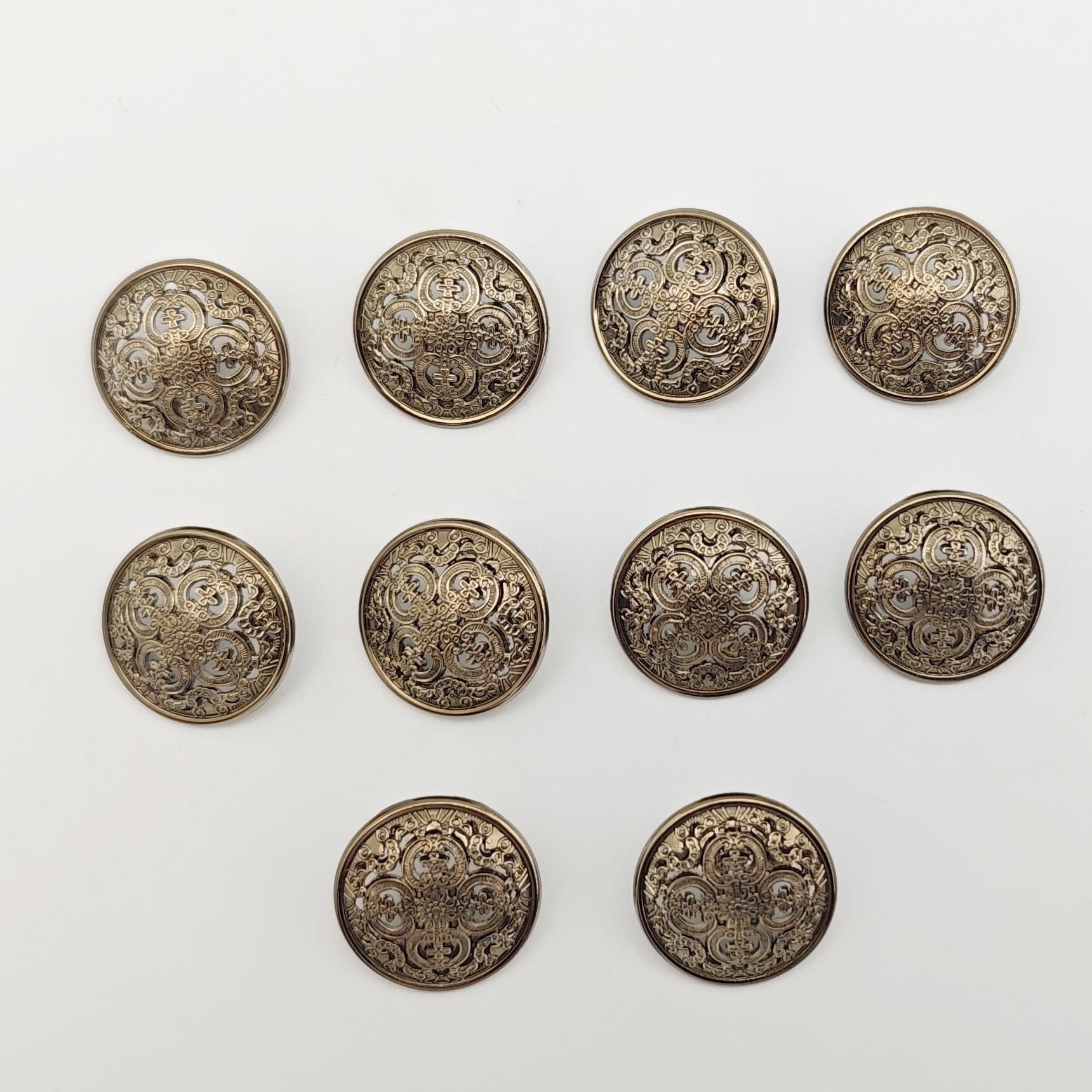 Boutons ajourés en métal doré pour remplacer les boutons cassés de vos blazers et vestes