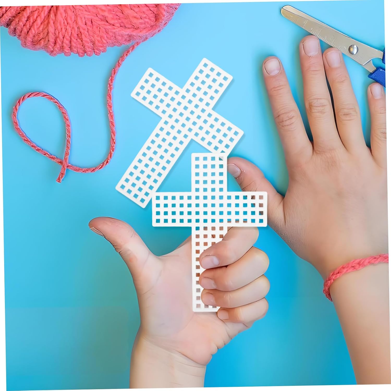 AKOOSY 20pcs Cross Shaped Plastic Canvas Sheets for Embroidery Crafting Easy to Use Mesh Material for Weaving Projects Indoor and Outdoor Creative Play