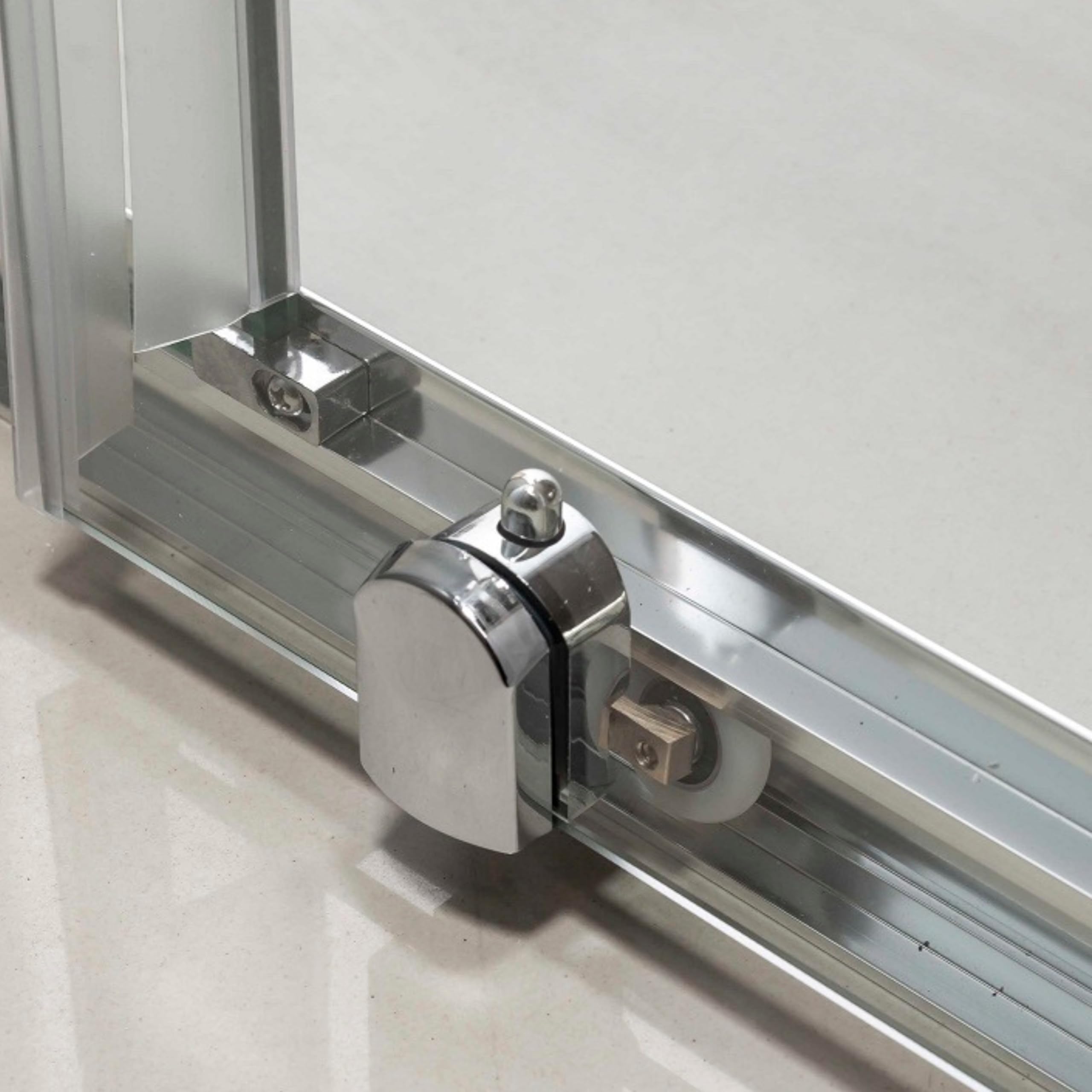 DocciaSì® - Box Doccia Angolare 70x90 cm con Porte Scorrevoli e Vetro Temperato Trasparente da 6 mm, Profili in Alluminio Cromato e Maniglia in Acciaio Inox dal Design Moderno e Funzionale