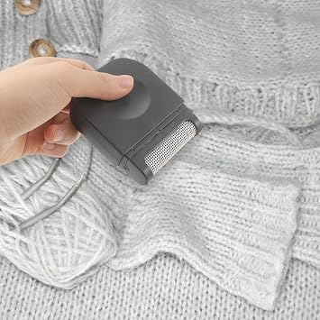 FOMIYES Mini Manual Lint Remover - Portable Fabric Shaver for Clothes, Sweaters and Hairballs, Handheld Fuzz Trimmer, No Battery Needed
