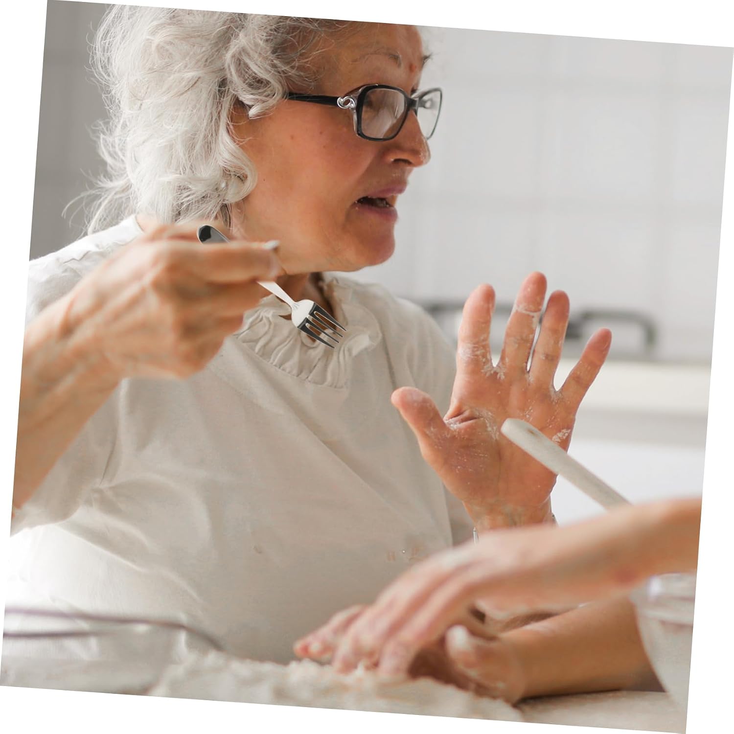 Ipetboom Curved Spoon and Fork Set for Elderly Adaptive Stainless Steel Utensils Angled Spoon and Fork for Self-Feeding Easy Use Tableware for Seniors and Disabled