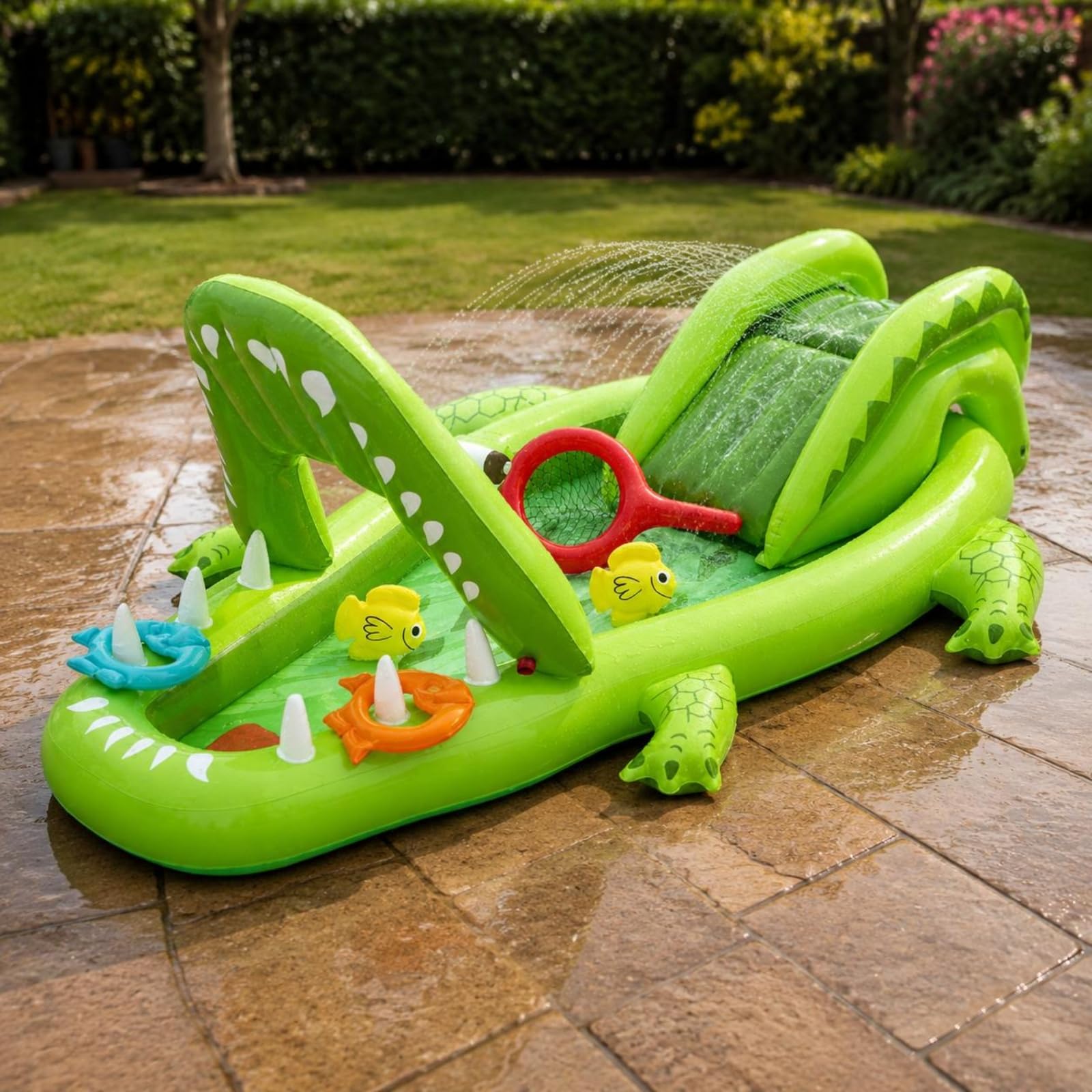 Aufblasbarer Spielpool Krokodil Planschbecken Kinderpool Wassersprinkler mit Rutsche Und Spielzubehör aus PVC für Garten Rasen Terrasse