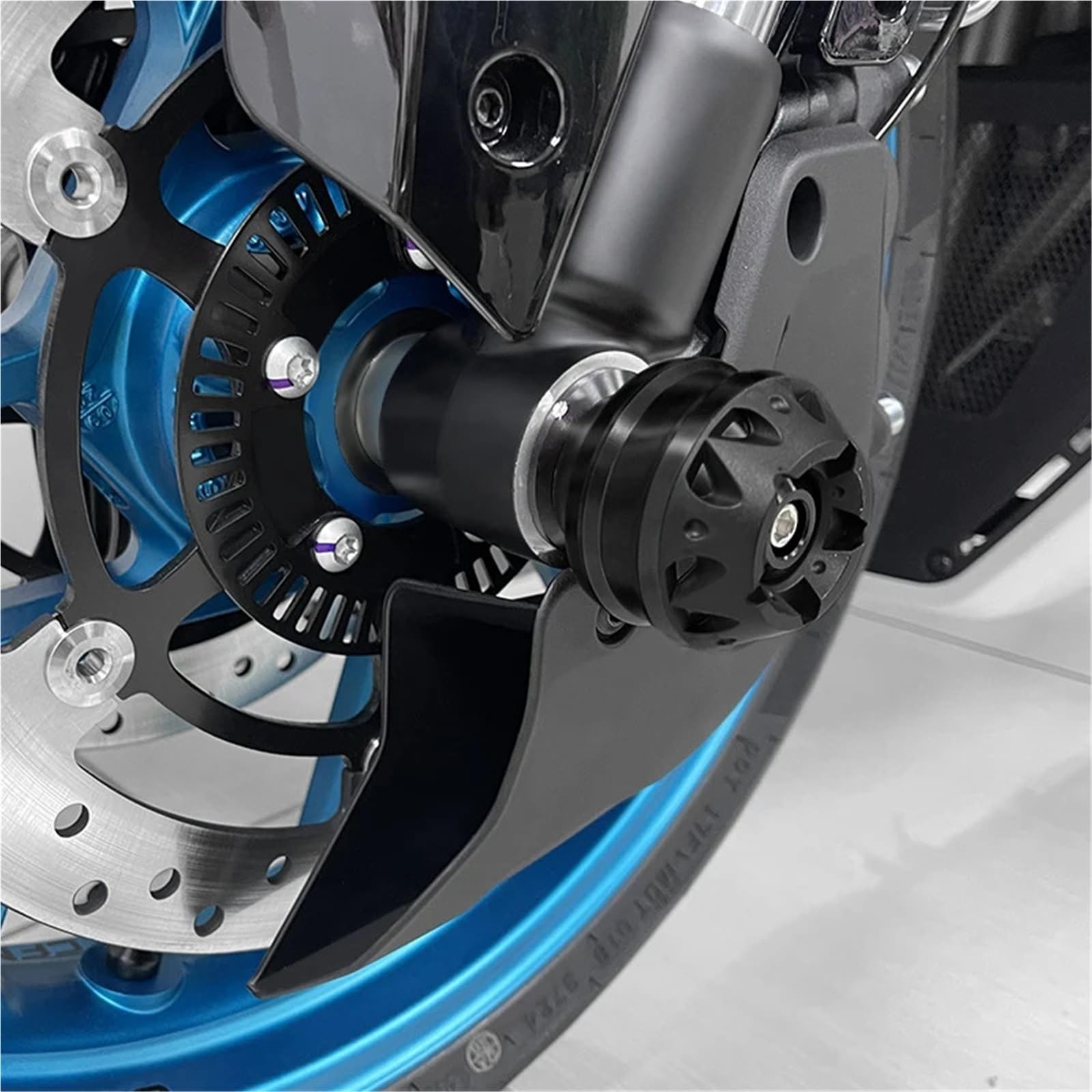 Pasuje do Hypermotard 821 796 939 950 1100 S Crash Slider Pad ochraniacz koła