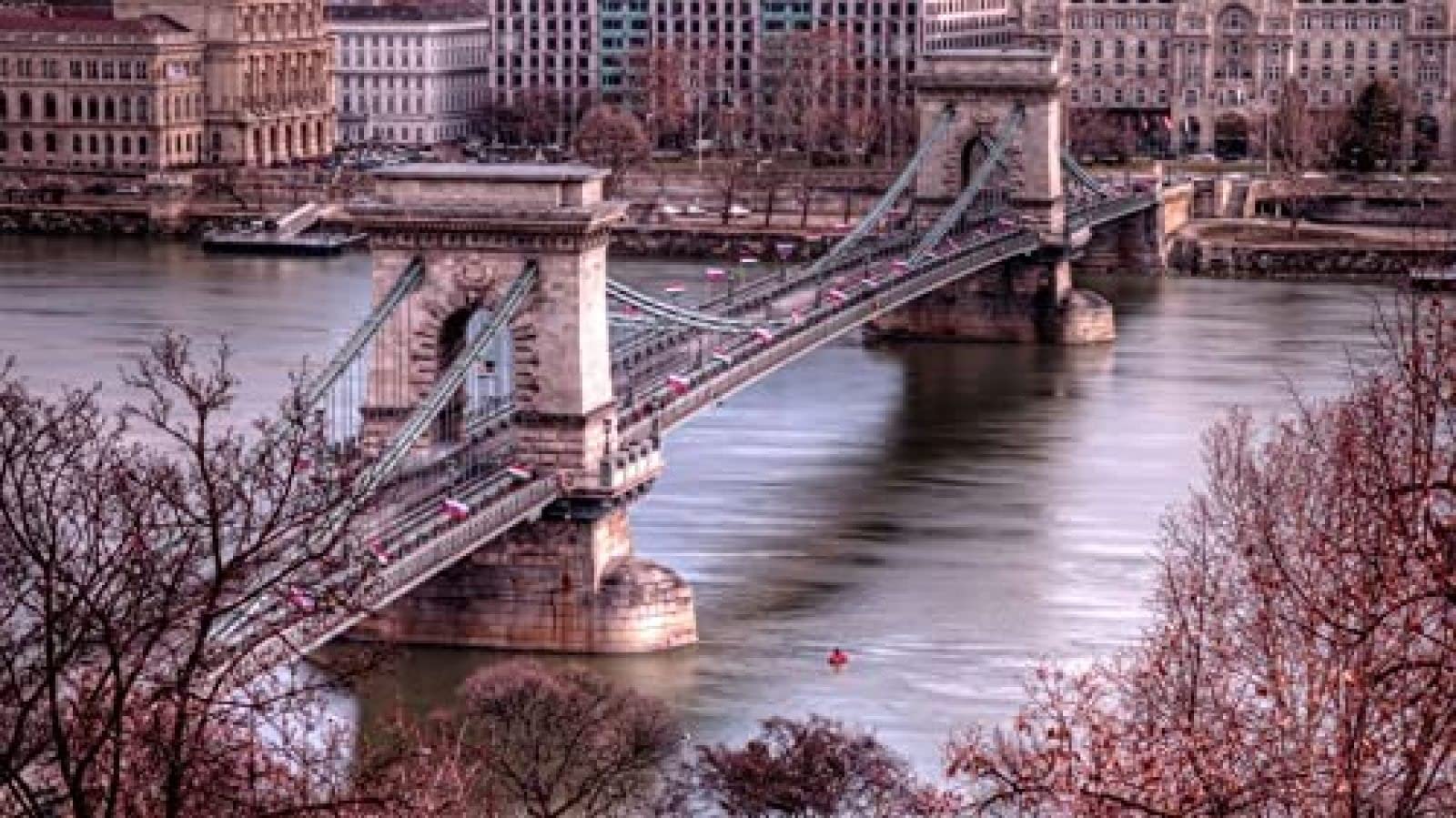2000 Piece Jigsaw Puzzle Creative Art Landscape For Adults The Bridge In Budapest 70x100CM