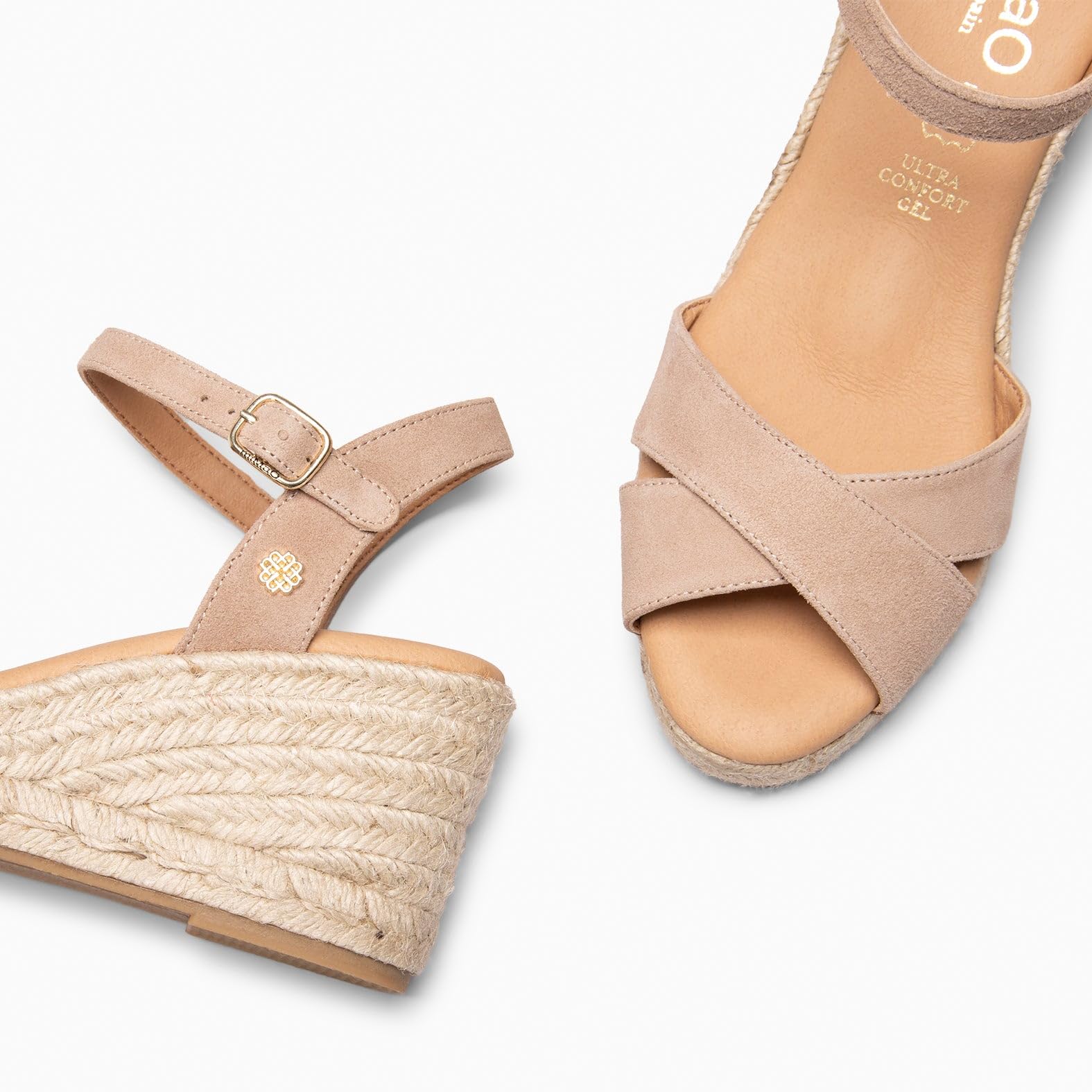 Sandalias con cuña de Esparto con Tiras Cruzadas de Piel y Plantilla de Gel Hecho en España