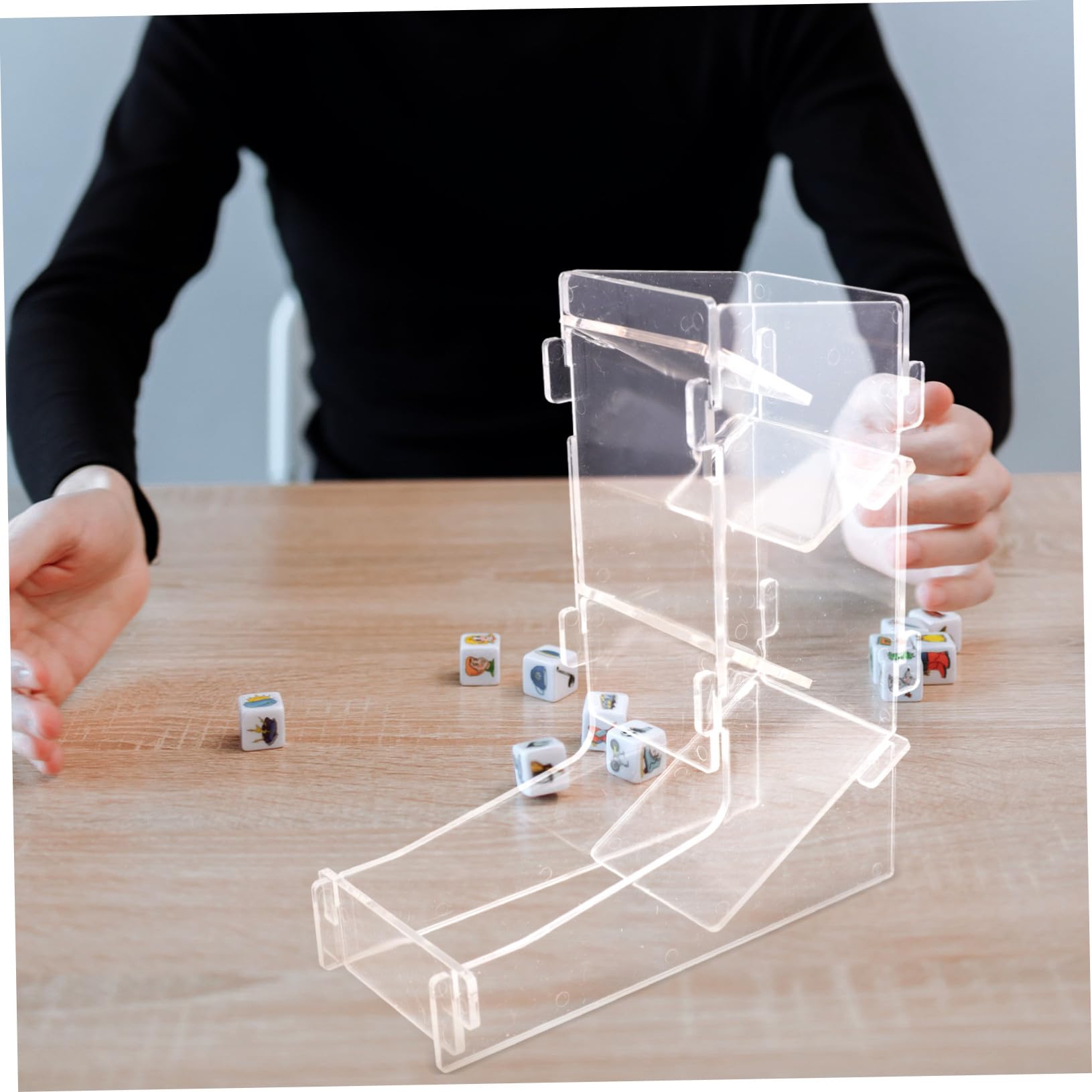 Tour à Dés Pratique en Acrylique 1 Pièce, Accessoire Jeu de Rôle