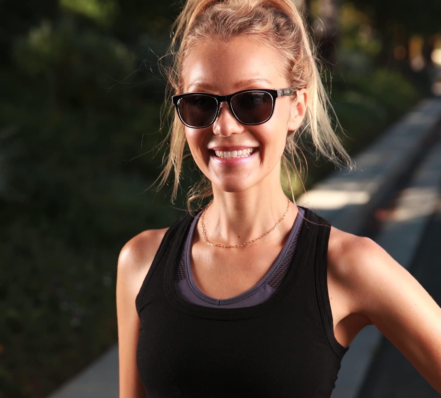 Tifosi Swank Sport Sunglasses - Tangle Free - Ideal For Cycling, Golf, Hiking, Pickleball, Running and Great Lifestyle Look - Image 5