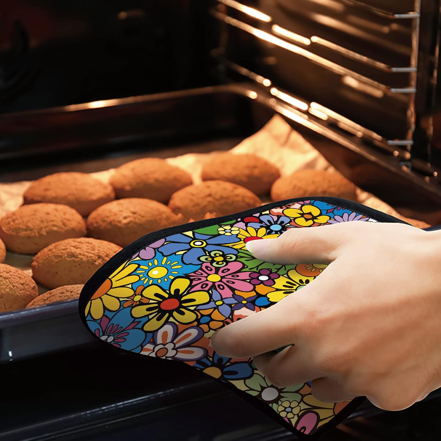 Abstract Hippie Flower Pot Holders Set of 2 Kitchen Heat Resistant Potholder for Microwave Cooking Baking Oven End Dishes and BBQ - Image 7