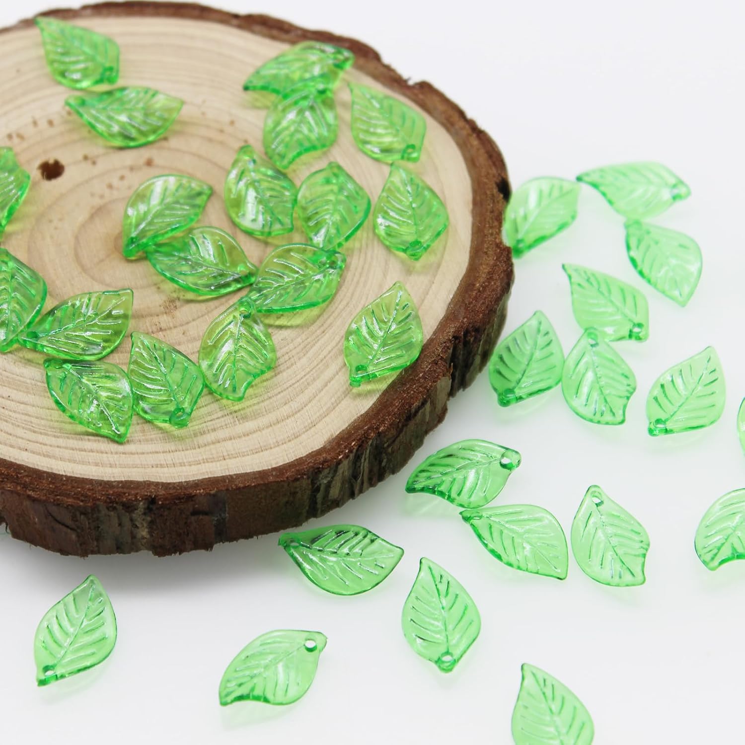 Decoendiy 200Pcs Acrylic Green Leaf Beads - Loose Acrylic Leaf Shape Charms for Jewelry Making DIY Crafts - Image 5