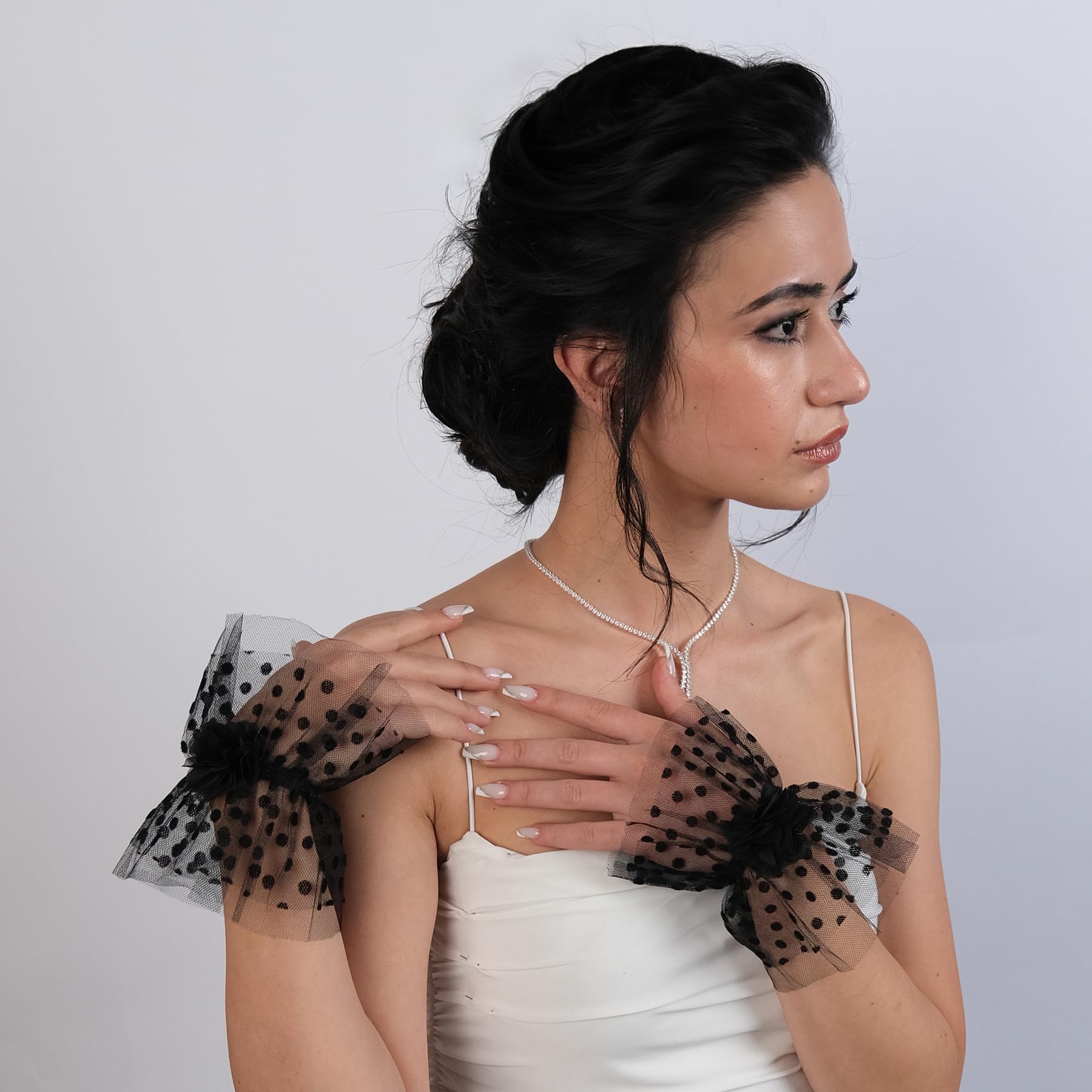 LIMELIA Braut-Hochzeitshandschuhe für Damen und Mädchen, durchsichtiger Tüll mit Punkten für Geburtstag, Festzug, Kostüm, Henna-Nacht, Schwarz