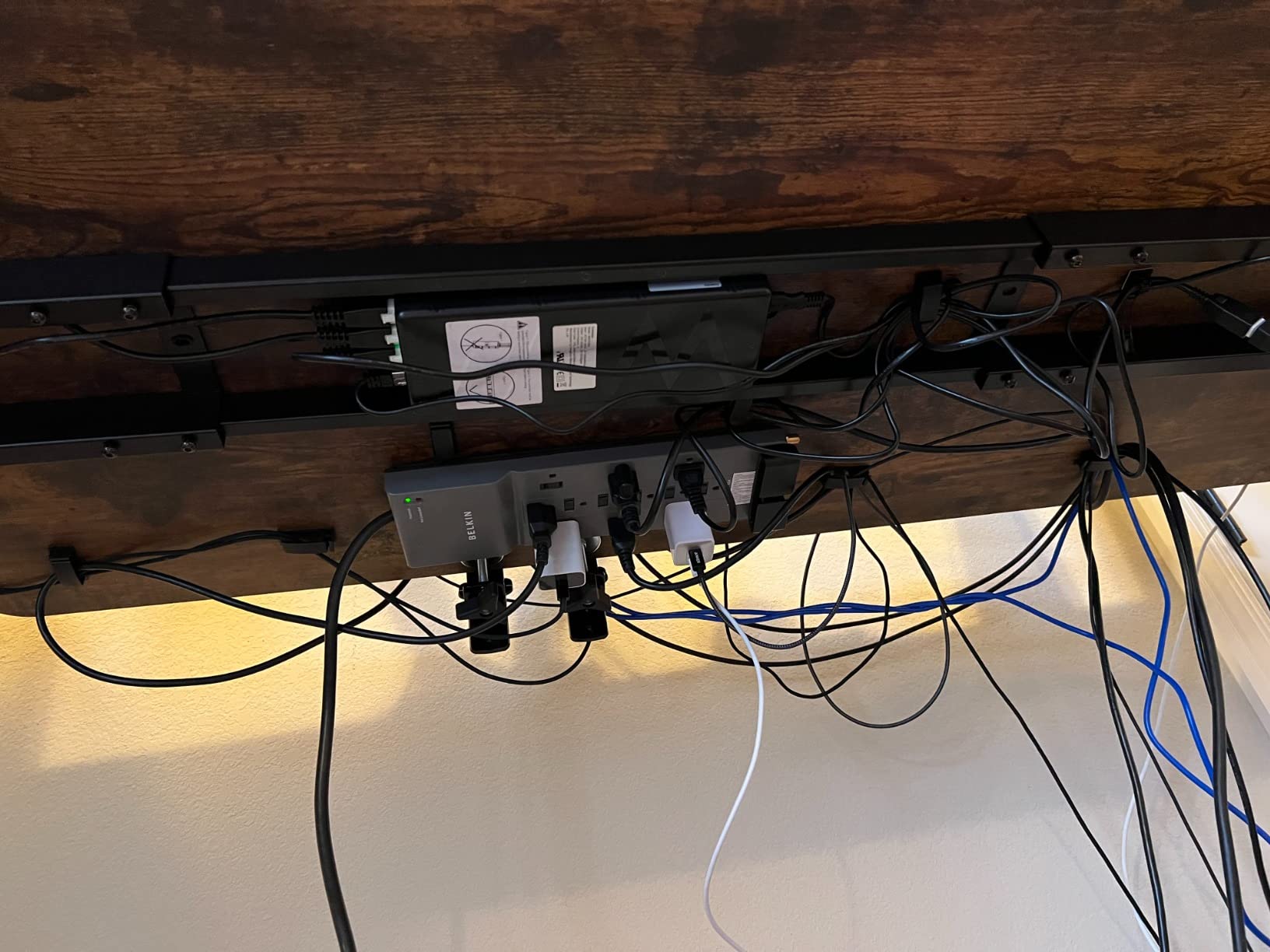 67/mo Finance VIVO Electric Height Adjustable 83 x 60 inch Corner