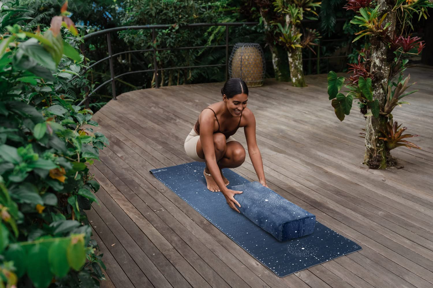 Yoga Design Lab Die Yoga Bolster | Bequeme, Unterstützende, Umweltfreundliche, Luxus Yogakissen | Recycelte Mikrofaser aus Plastikflaschen | Natürliche Baumwolle, Schaumstoff-Füllung