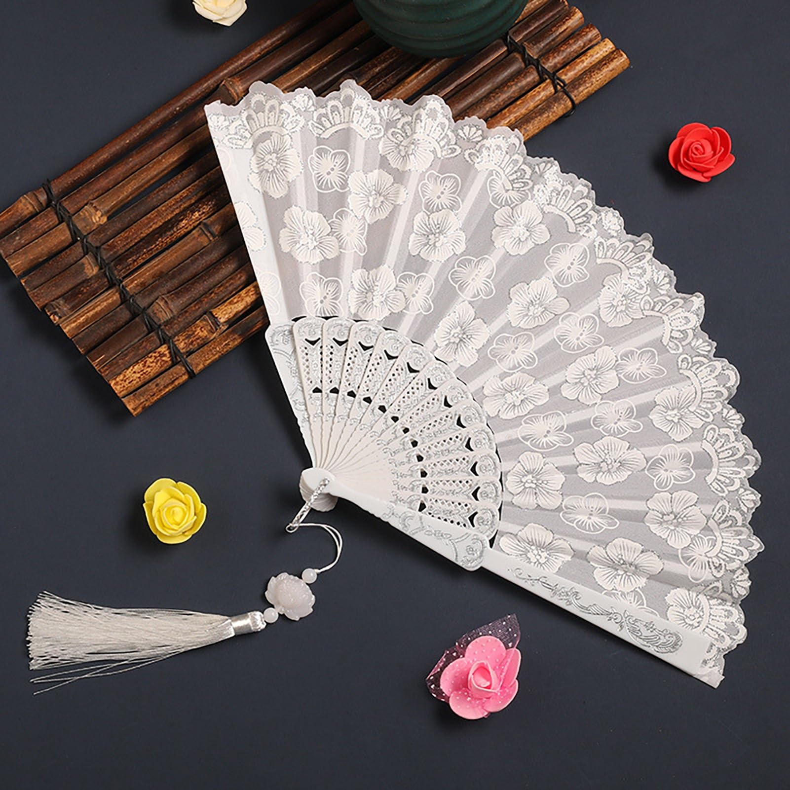 Ventaglio estivo portatile in tessuto di seta pieghevole retrò pizzo leggero danza cinese palmare con fiore di ciliegio modello nappa elegante donna per argento 1 pz