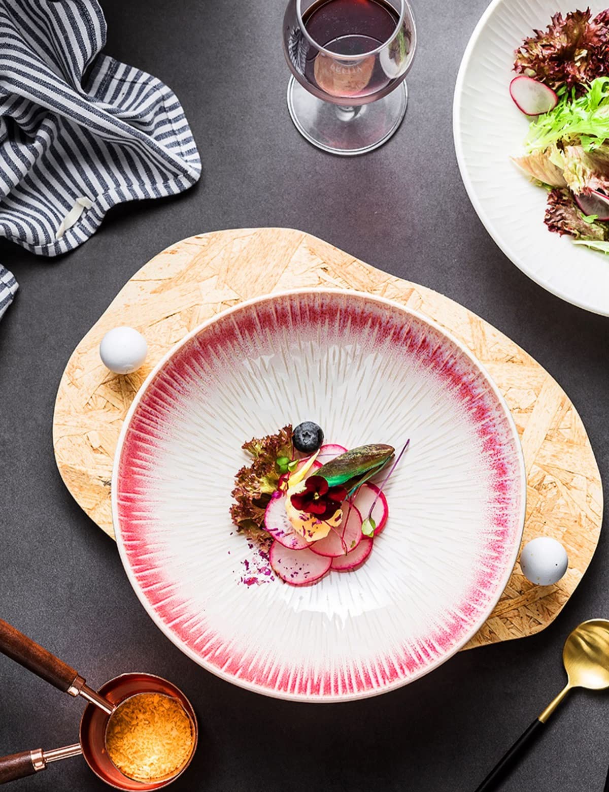Misa emaliowana Misa ceramiczna w kolorze emalii Różowa miska ceramiczna, 9,5-calowy talerz do zupy sałatkowej, makaron ramen z możliwością układania w stosy porcelanowe miski do serwowania owoców mis