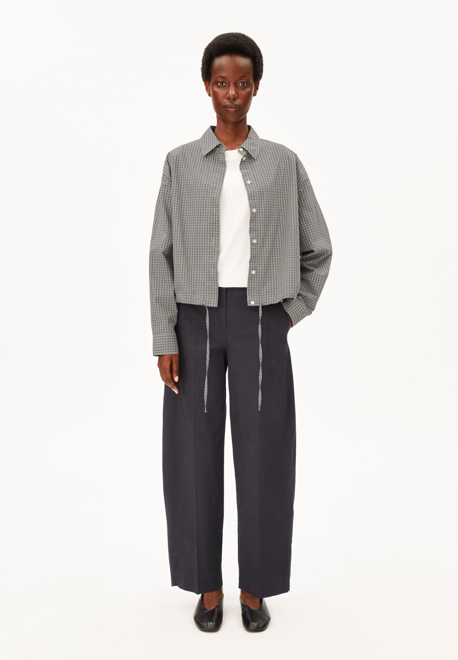 ARMEDANGELS Pantaloni da donna in cotone biologico misto Barrel Twill Regular Fit