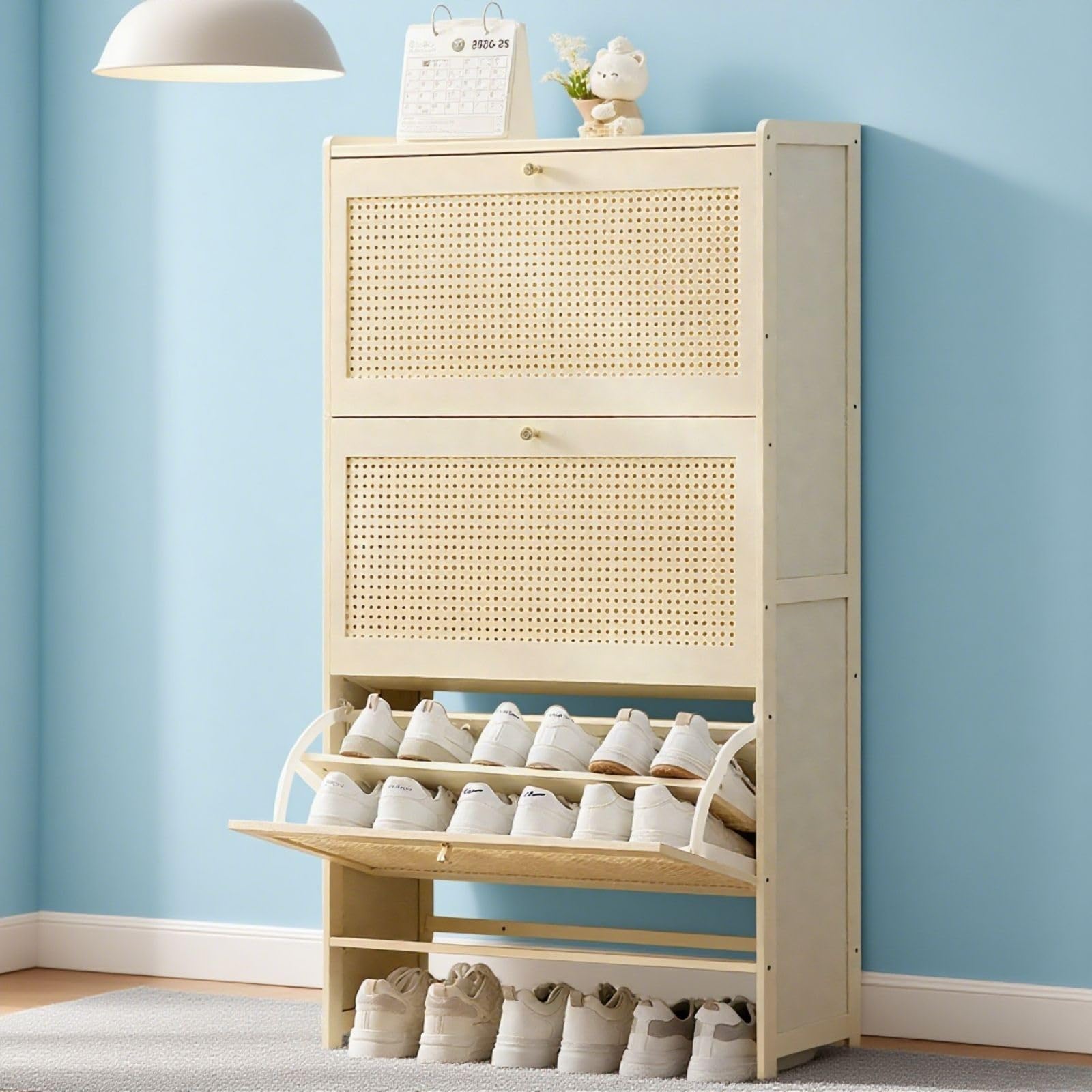 Meuble à chaussures étroit crème : la solution gain de place pour couloir