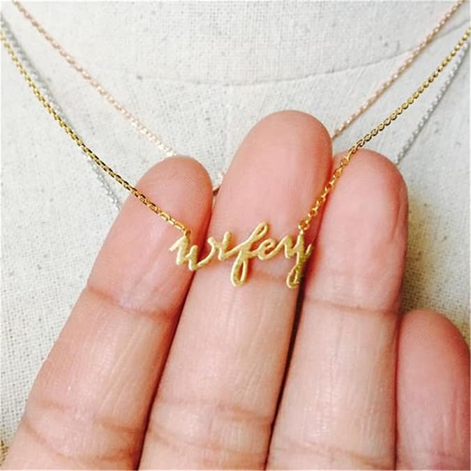 Dreuyet Dainty Wifey Necklace Charm Simple Wifey Pendant Necklace Choker with 'wifey' Letter Chain for Your Wife or Mother Jewelry Gift