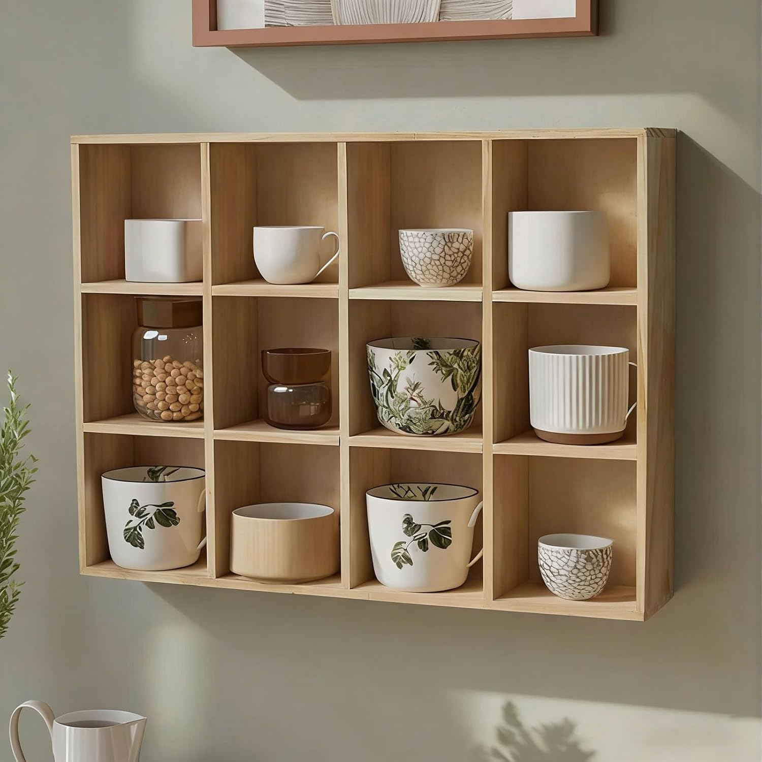 Kaffeebecher-Präsentationsregal zur Wandmontage, Holz-Schattenbox-Regal für Tassen und Sammlerstücke, platzsparendes Regal mit 12 Fächern, für Küche, Büro (Naturholz, 52 x 9,5 x 39,5 cm)