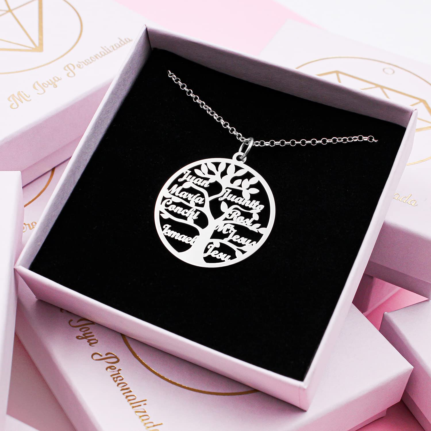 Collar Árbol de la Vida para Mujer Plata de Ley - Colgante Regalo Original para Madres y Abuelas donde incluir Nombres de su Familia, hasta 9 Nombres (3 Nombres)
