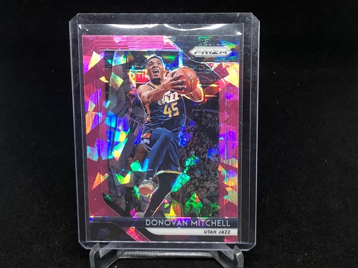 Donovan Mitchell 2018-19 Panini Prizm Pink Cracked Ice Prizm # 143 - Basketball Cards