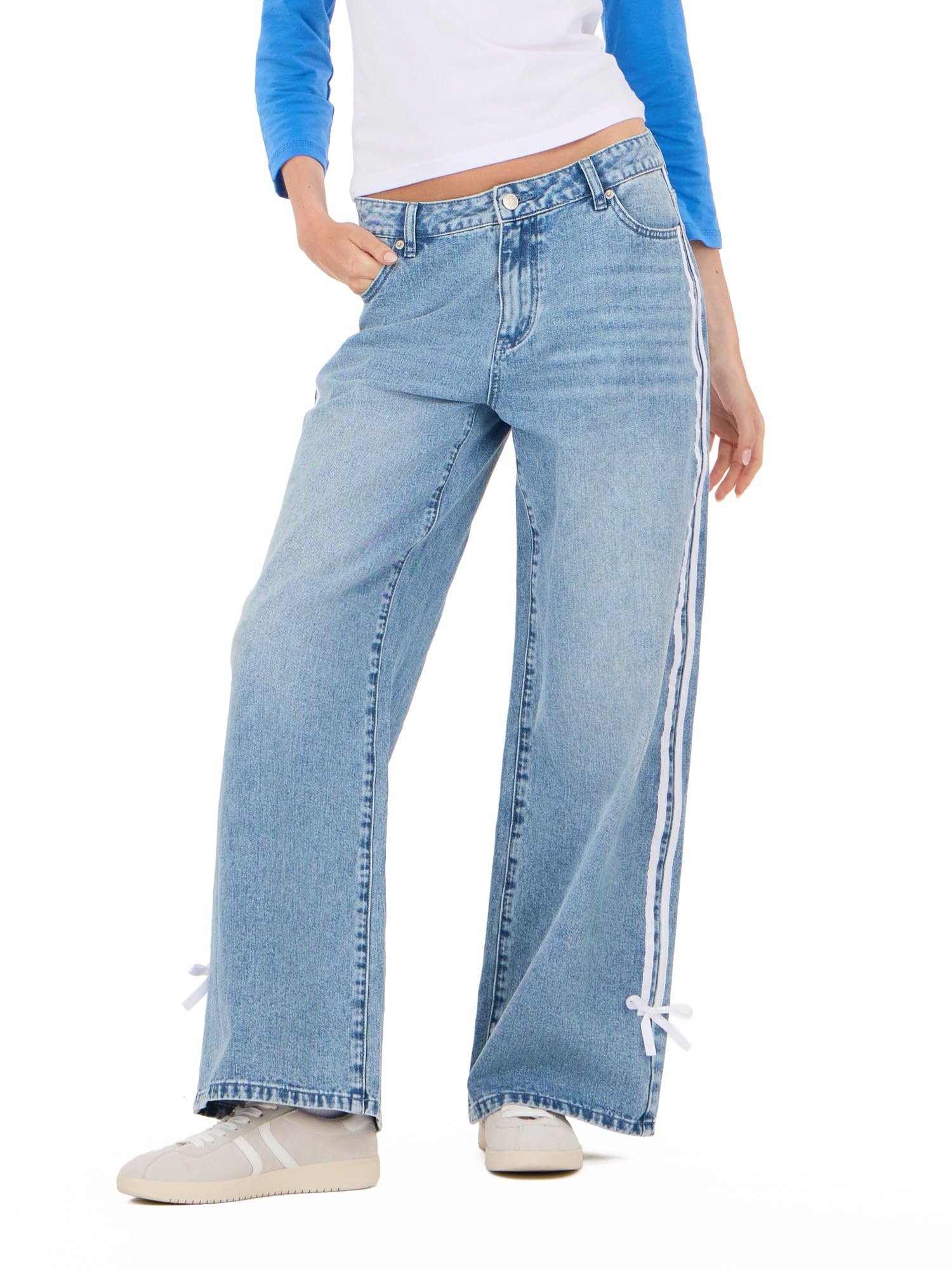 Forever 21 Women's Low-Rise Baggy Jeans - Wide-Leg Denim with Side Stripes