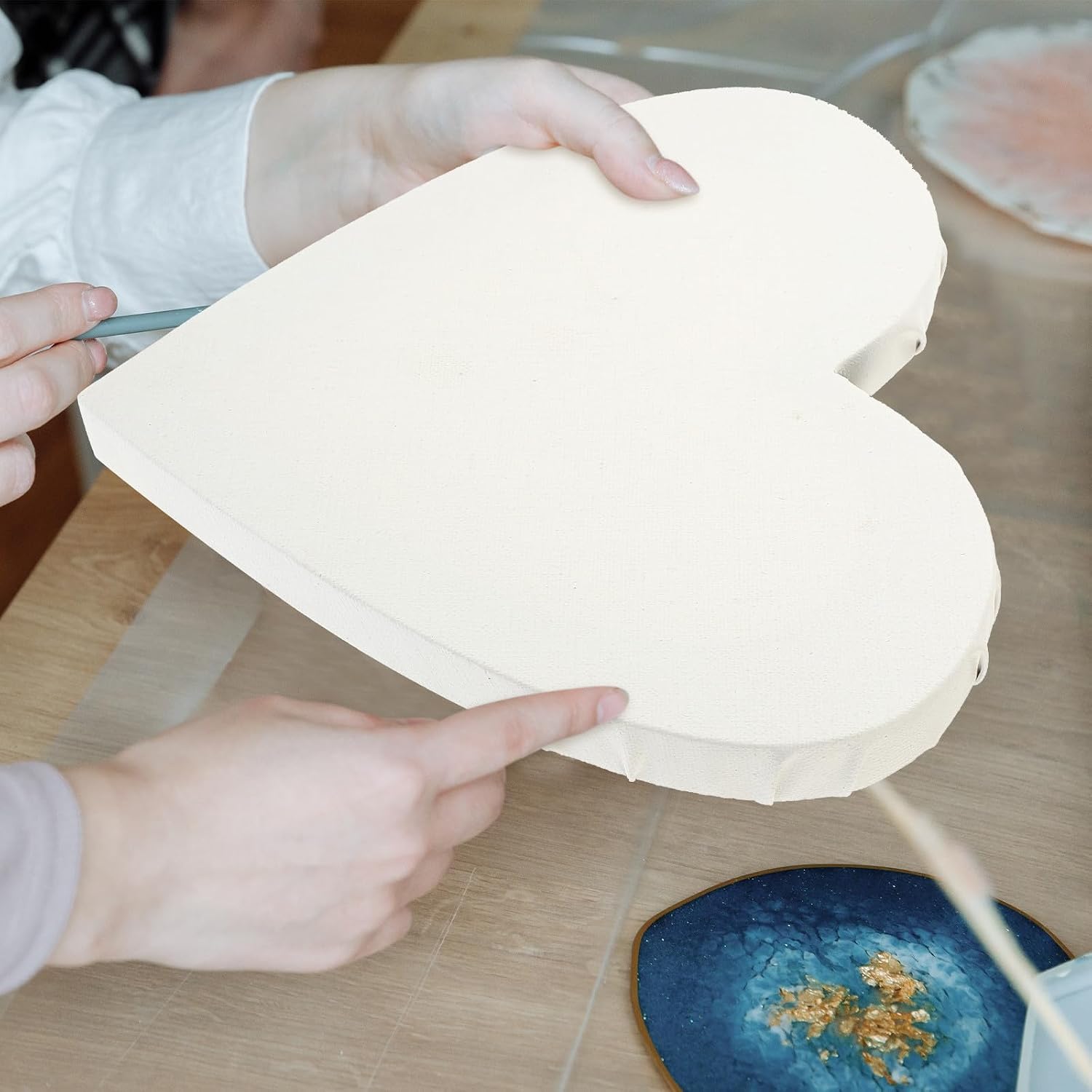 Heart-Shaped Oil Painting Board 20cm Wooden Art Panel for Students DIY Drawing Canvas Sketchpad Household Painting Frame Craft Supplies