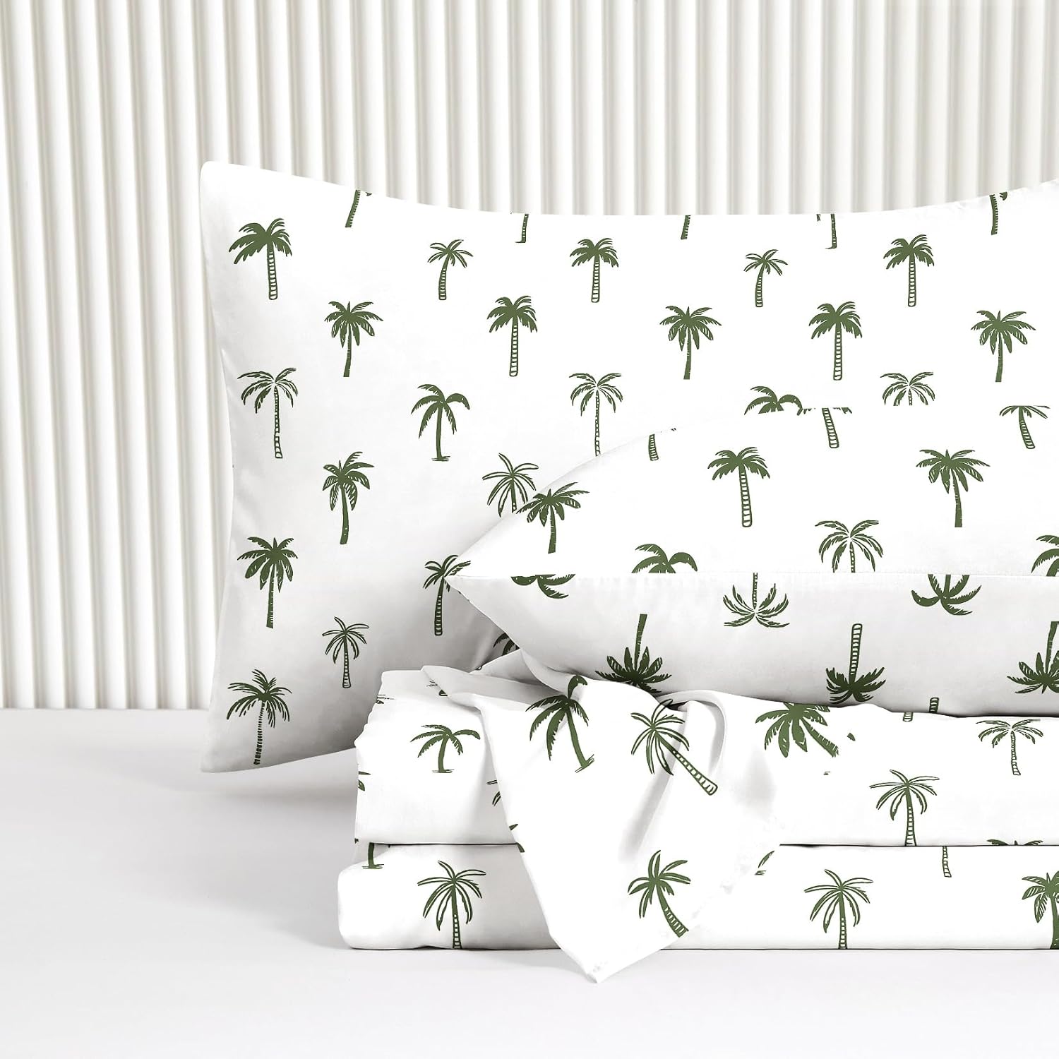 Wake In Cloud - Coastal Bed Sheets, 4-Piece Sheet Set, Boho Summer Beach Tropical Plants Palm Coconut Trees Pattern Printed Bedding, Deep Pocket, Green White, Queen Size