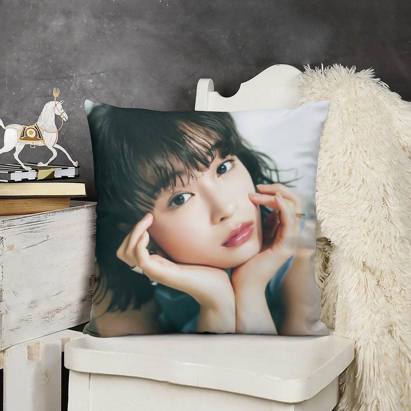 Amazon｜広瀬すず 抱き枕カバー 抱きまくら クッションカバー 枕カバー