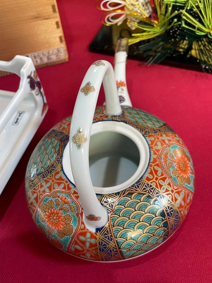 其泉作 染錦間取地紋見込菊 献上古伊万里 屠蘇器 銚子