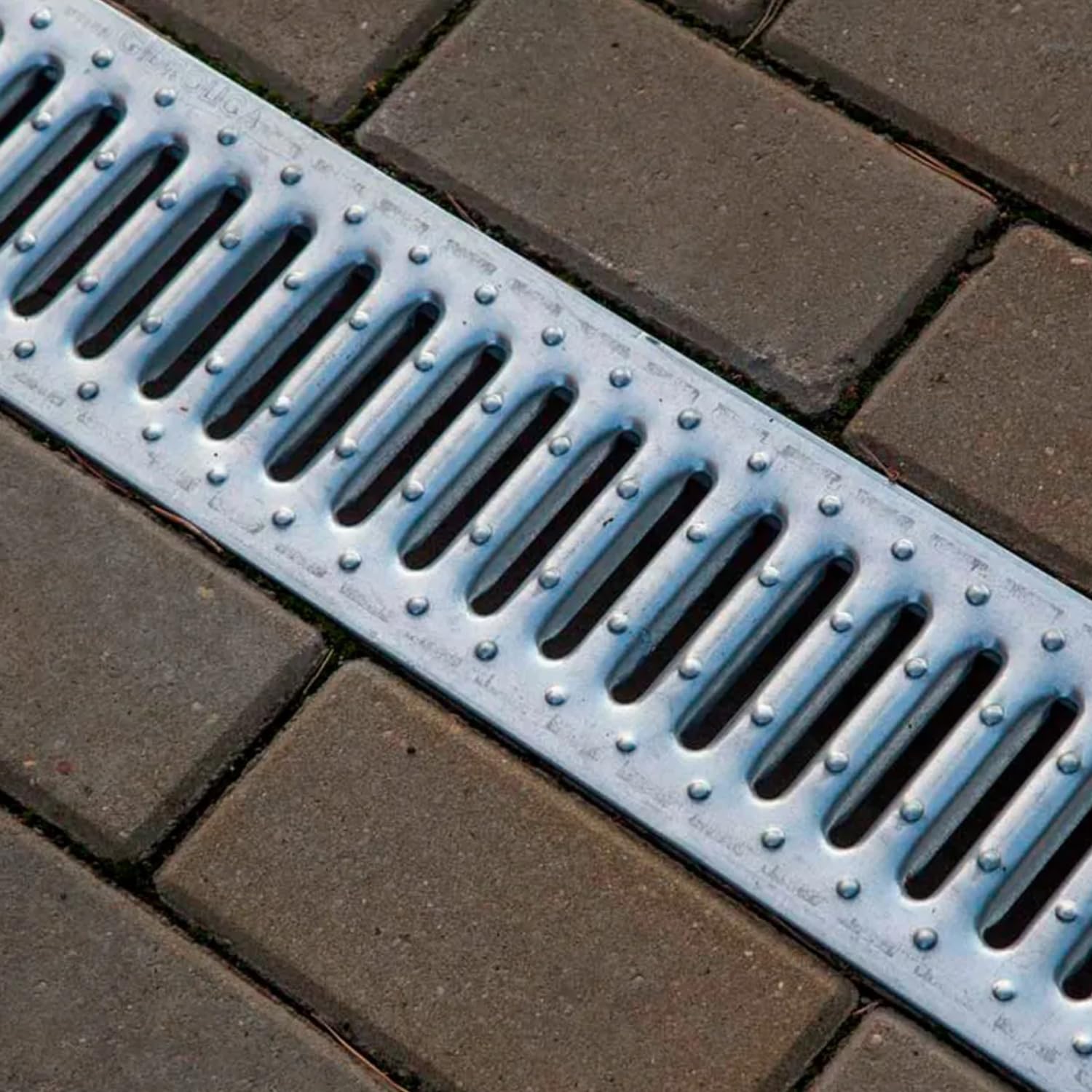 Griglia Zincata per Canaletta A15 Calpestabile 100 x 10,2 x 1,3 cm Scolo Drenaggio Acque Pedonabile Uso Domestico Professionale