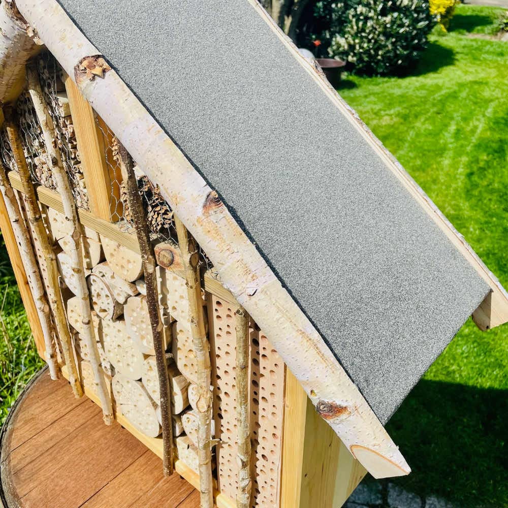 handgefertigtes exclusives Insektenhotel XXL Wildbienen-Nisthilfe I nach NABU Empfehlung I 26 kg schwer I Insektenhaus I wetterfest I Produziert in Sachsen I Werkstätten für behinderte Menschen